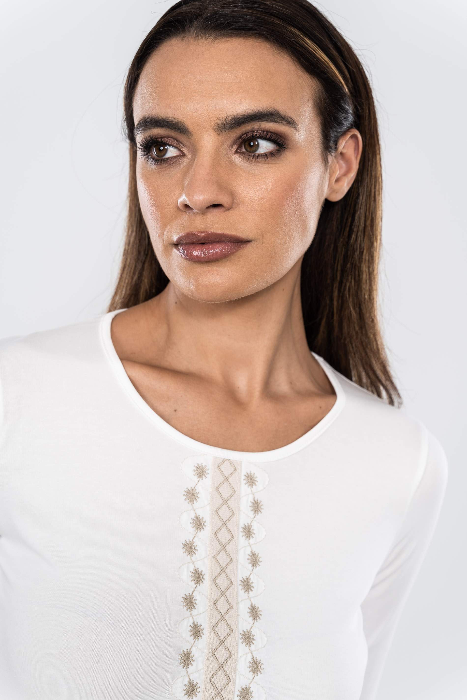 CAMISETA BORDAD TIRA BRILLO