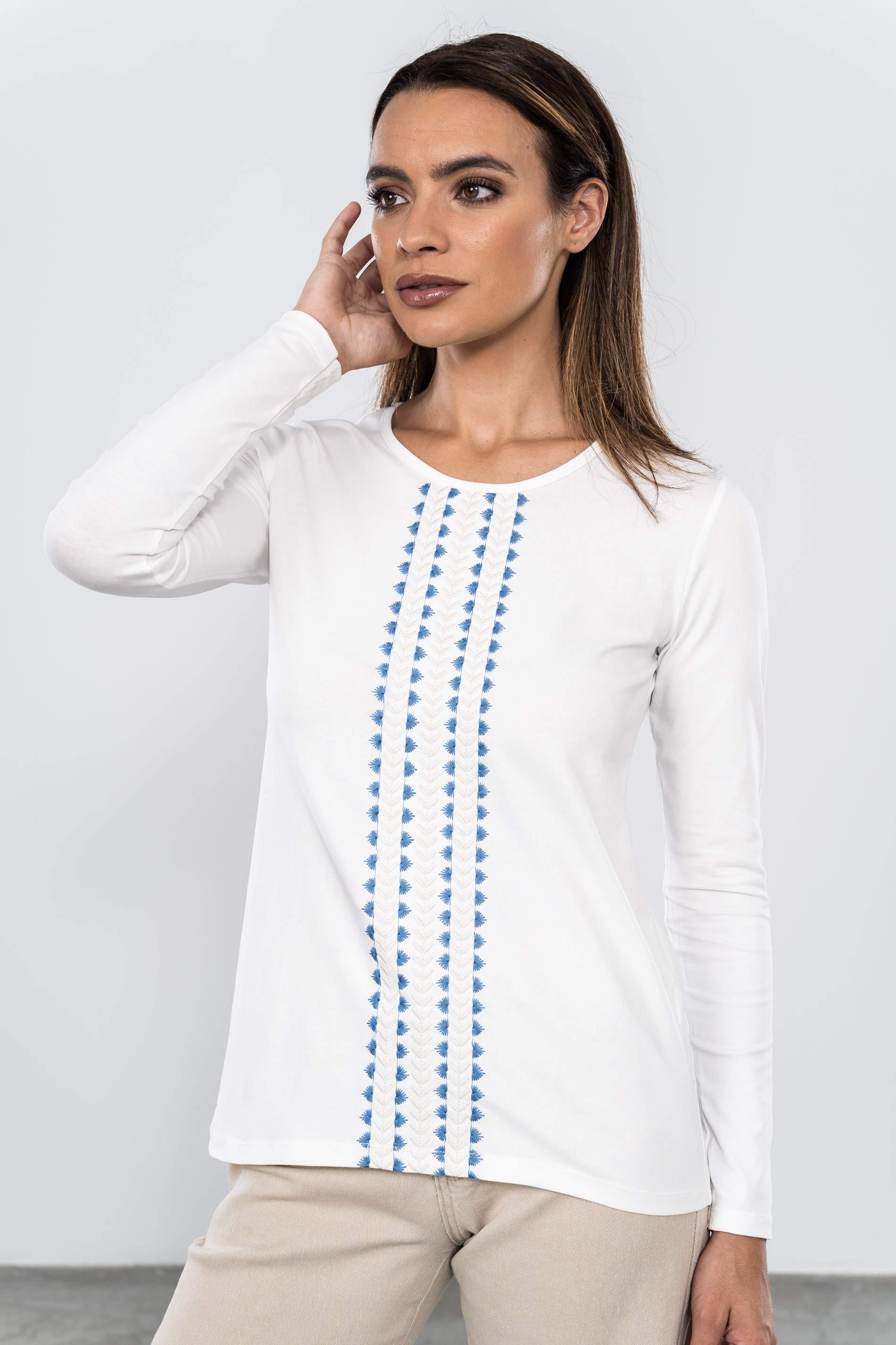 CAMISETA BORDADA ESPIGA CENTRAL