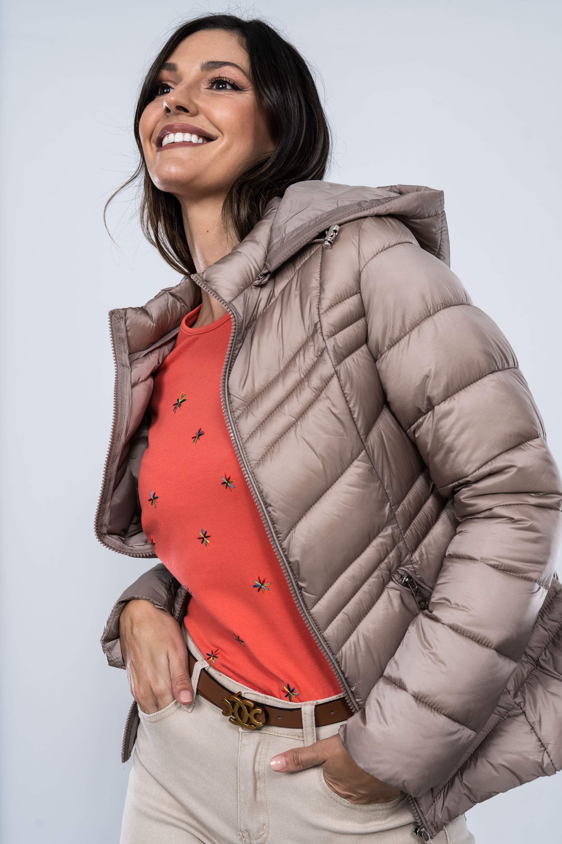 CAMISETA BORDAD ESTRELLA COLOR