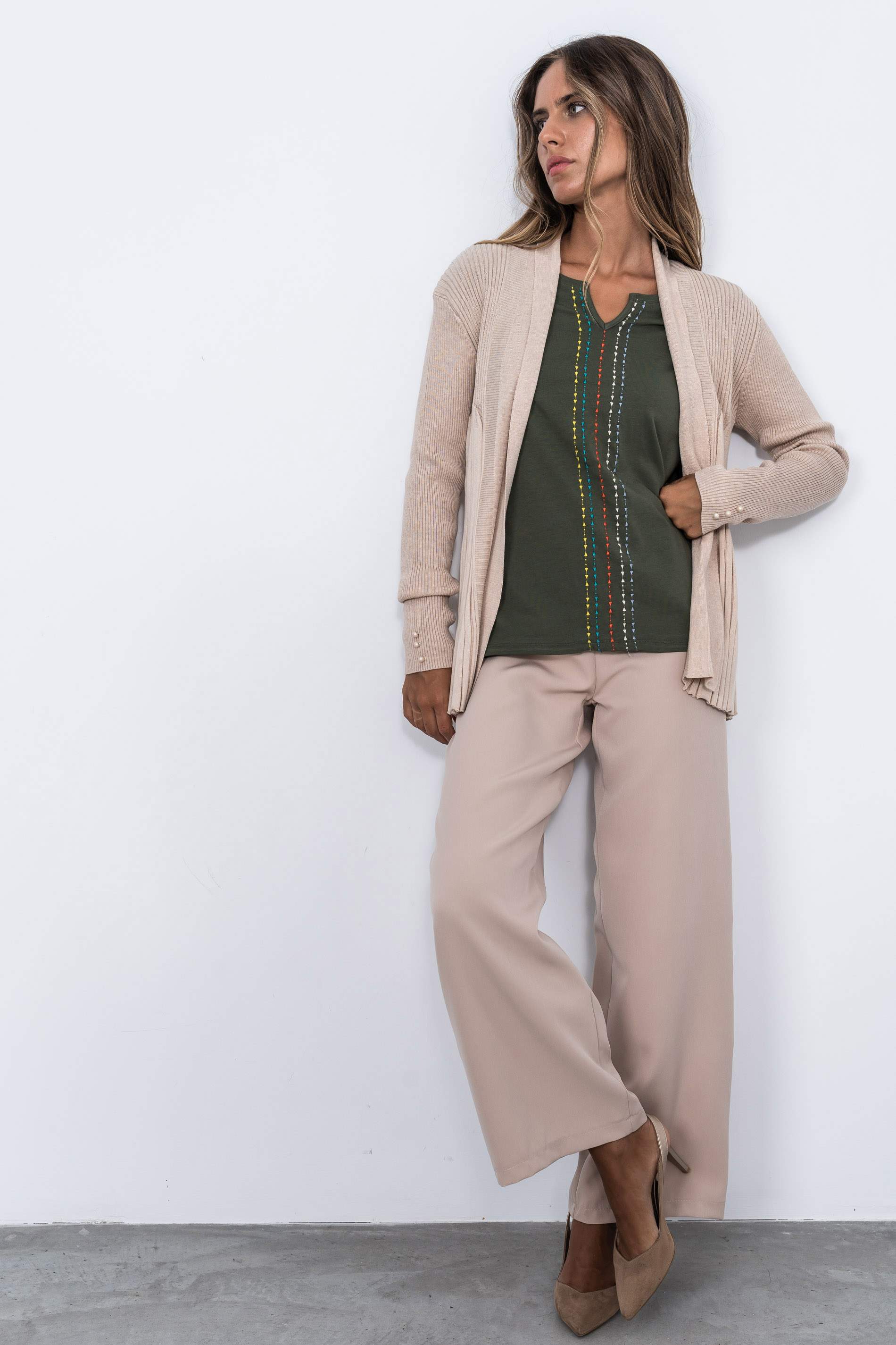 CAMISETA BORDADA TRIANGULITOS