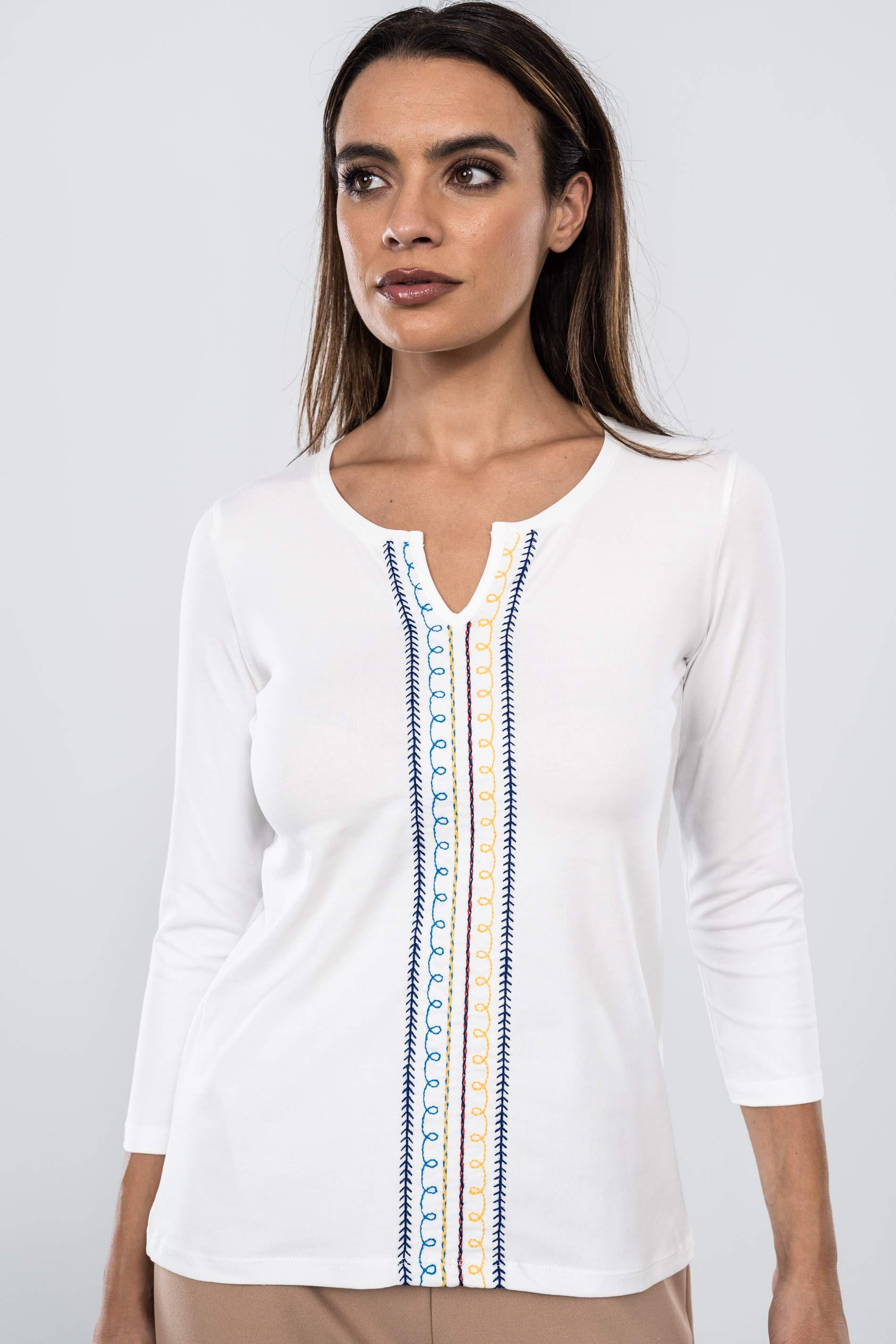 CAMISETA BORDADA ONDAS COMBINADA