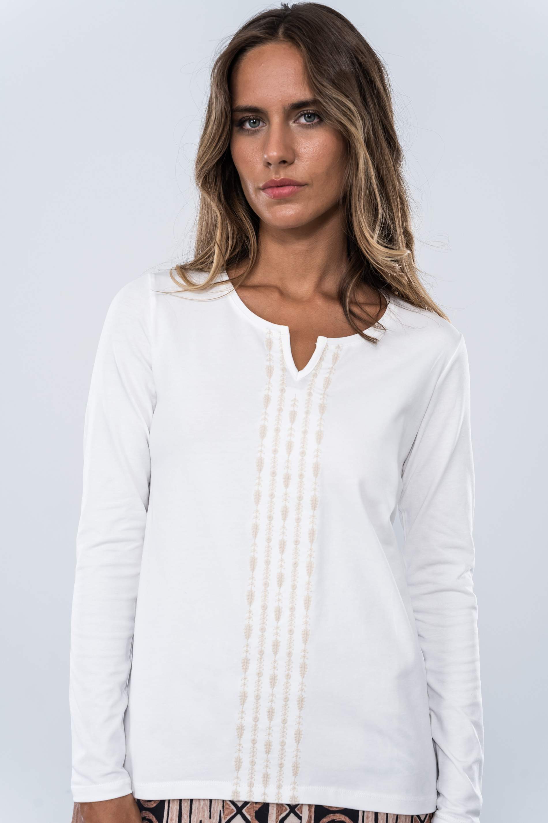 CAMISETA BORDADA ESPIGAS CENTRO