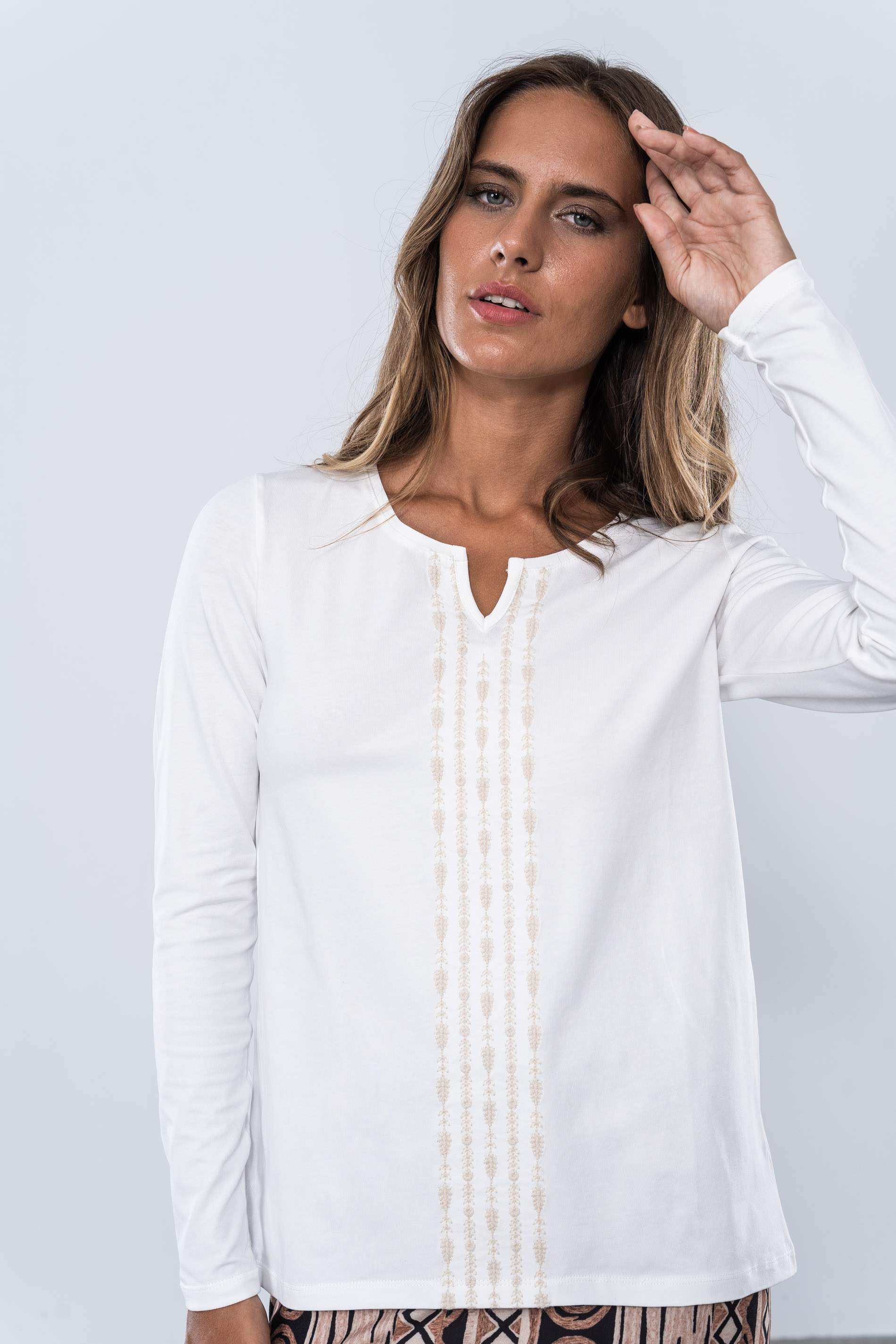 CAMISETA BORDADA ESPIGAS CENTRO