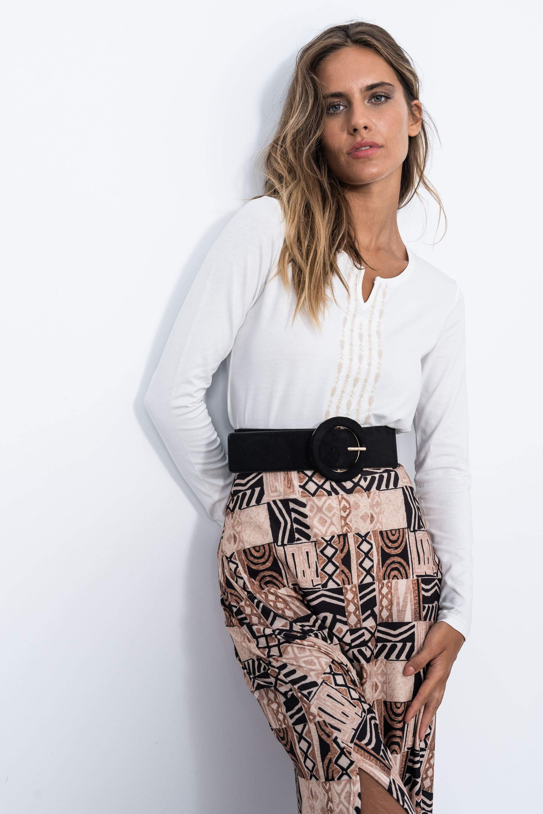 CAMISETA BORDADA ESPIGAS CENTRO