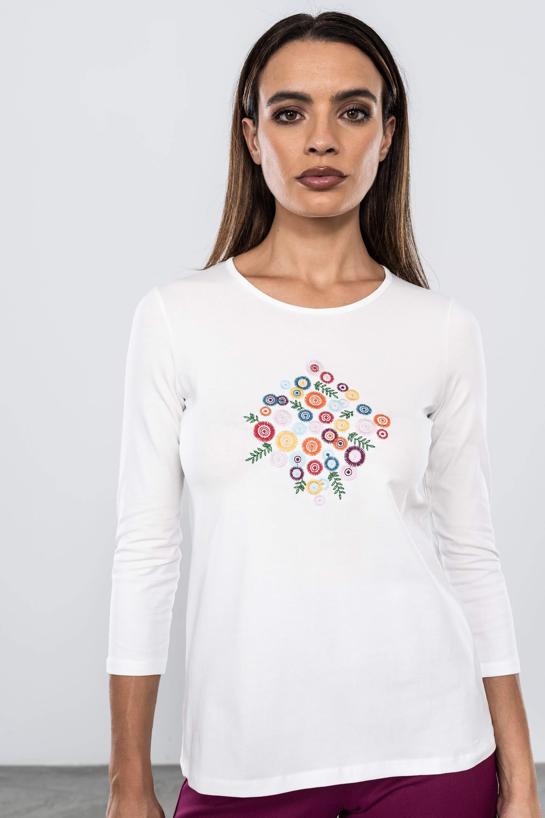 CAMISETA BORDADA CIRCULOS CENTRAL 