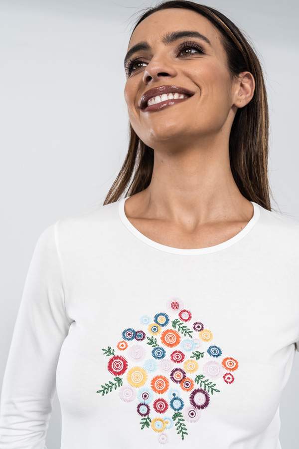 CAMISETA BORDADA CIRCULOS CENTRAL 