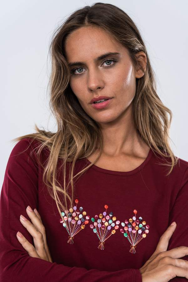 CAMISETA BORDADA GLOBITOS COLORES