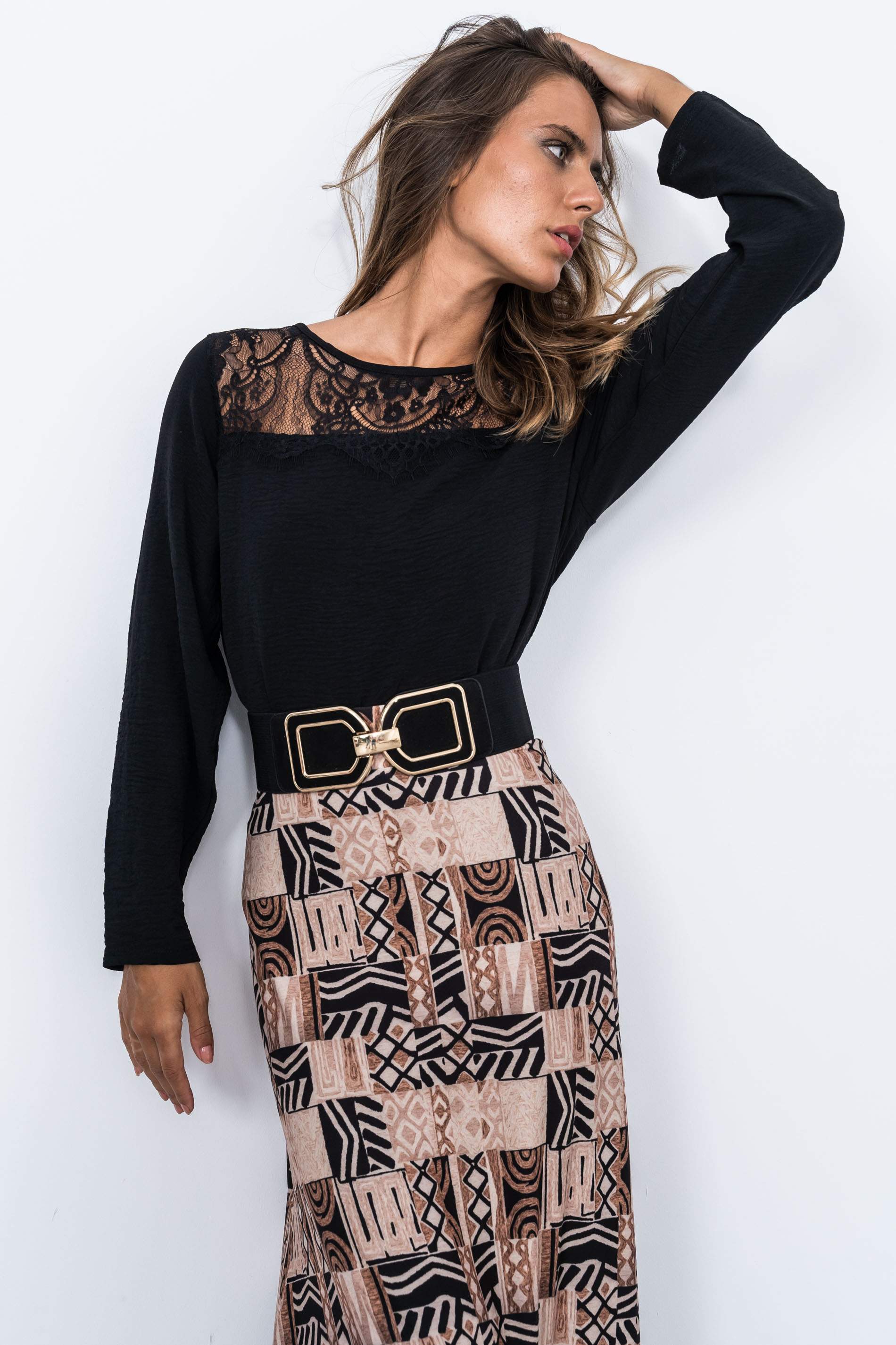 BLUSA CANESU ENCAJE NEGRO