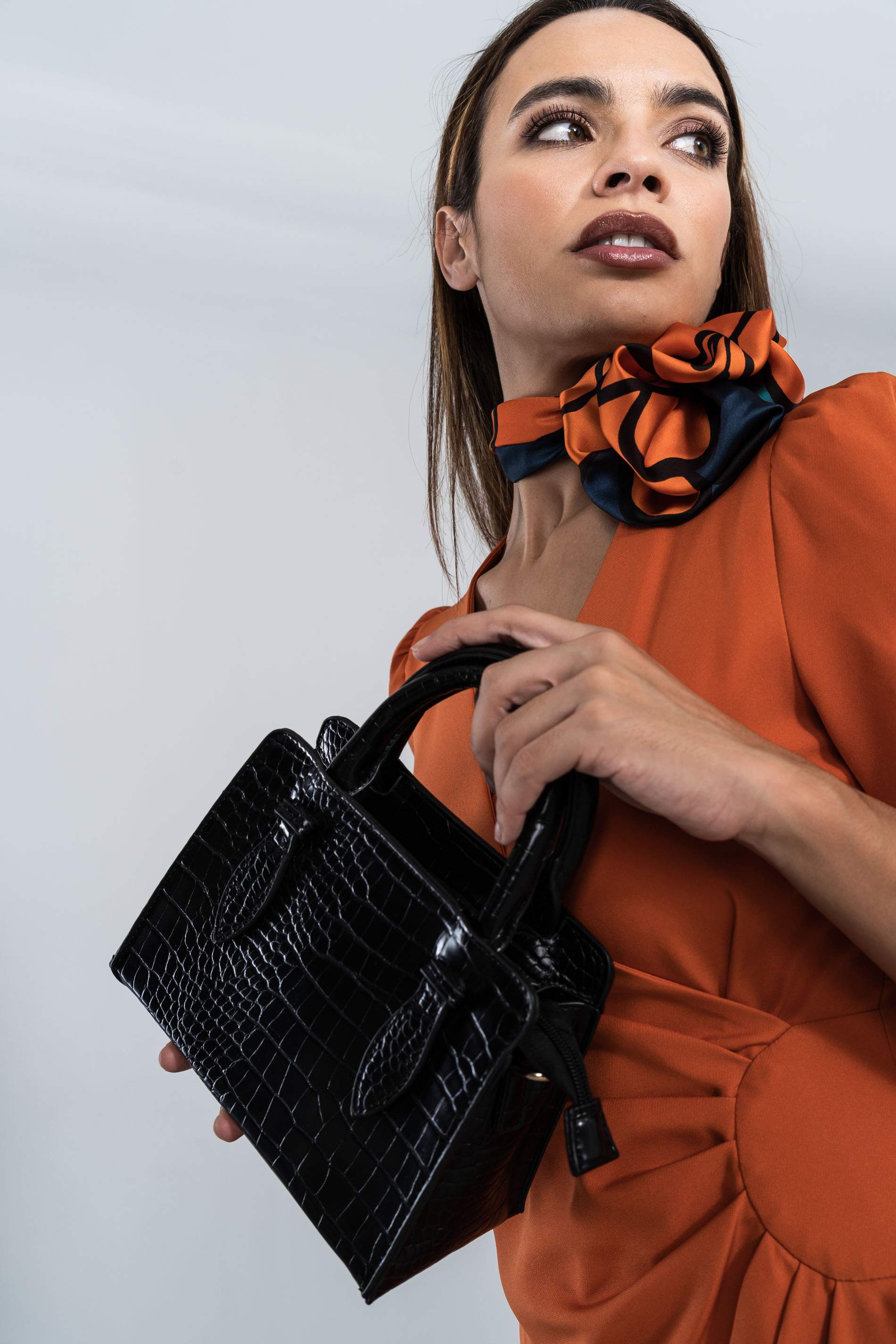 BOLSO TOTE MINI EFECTO COCO NEGRO