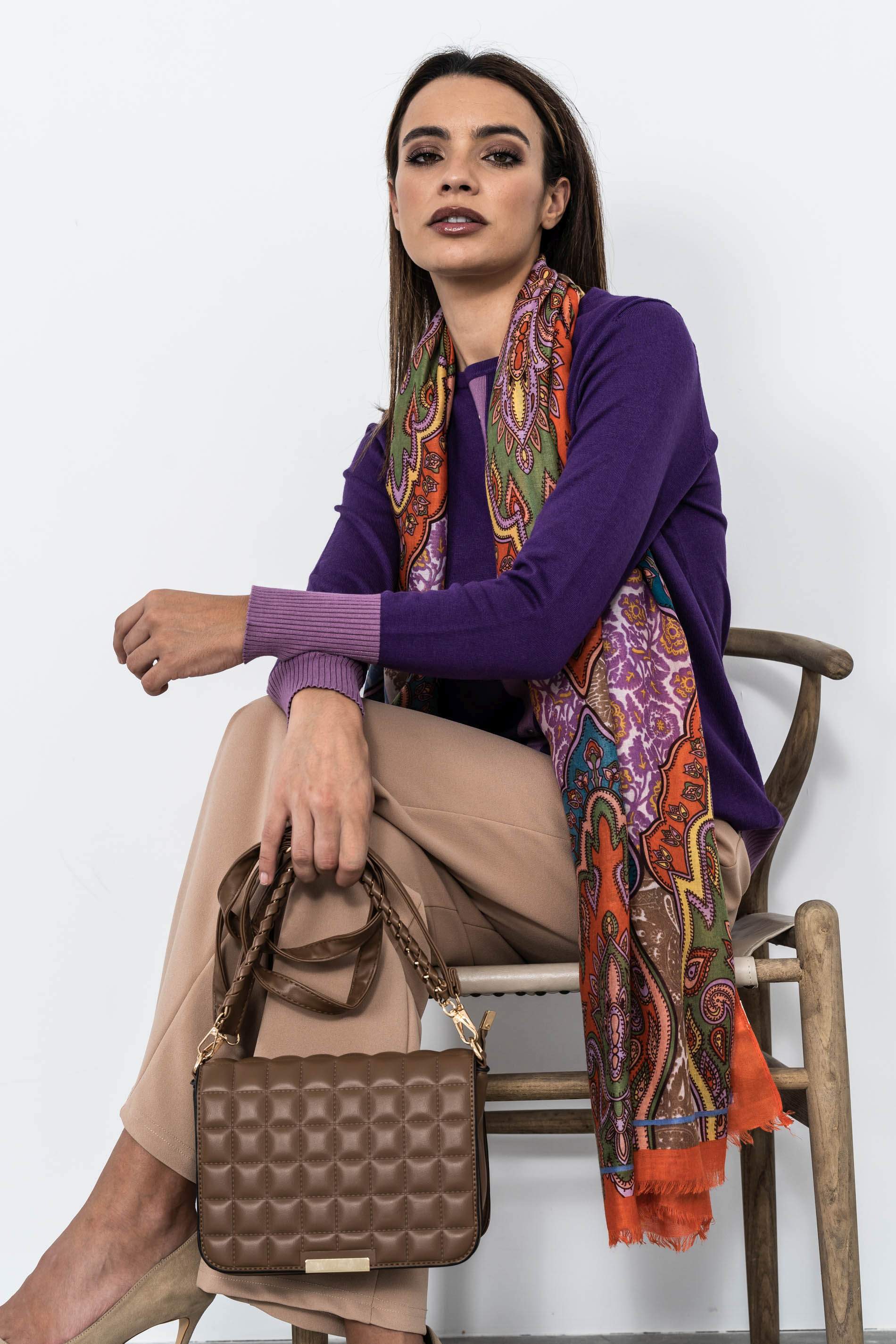 BOLSO SOLAPA DETALLE CUADROS TAUPE