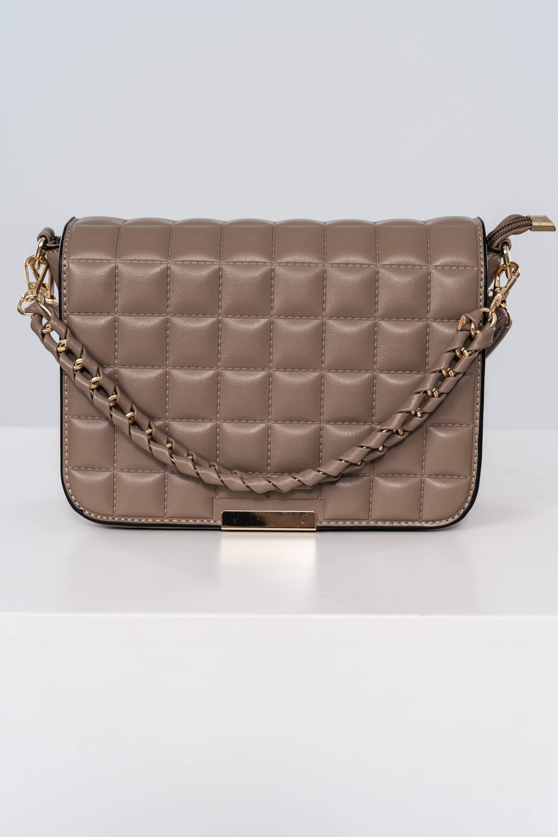 BOLSO SOLAPA DETALLE CUADROS MARRON