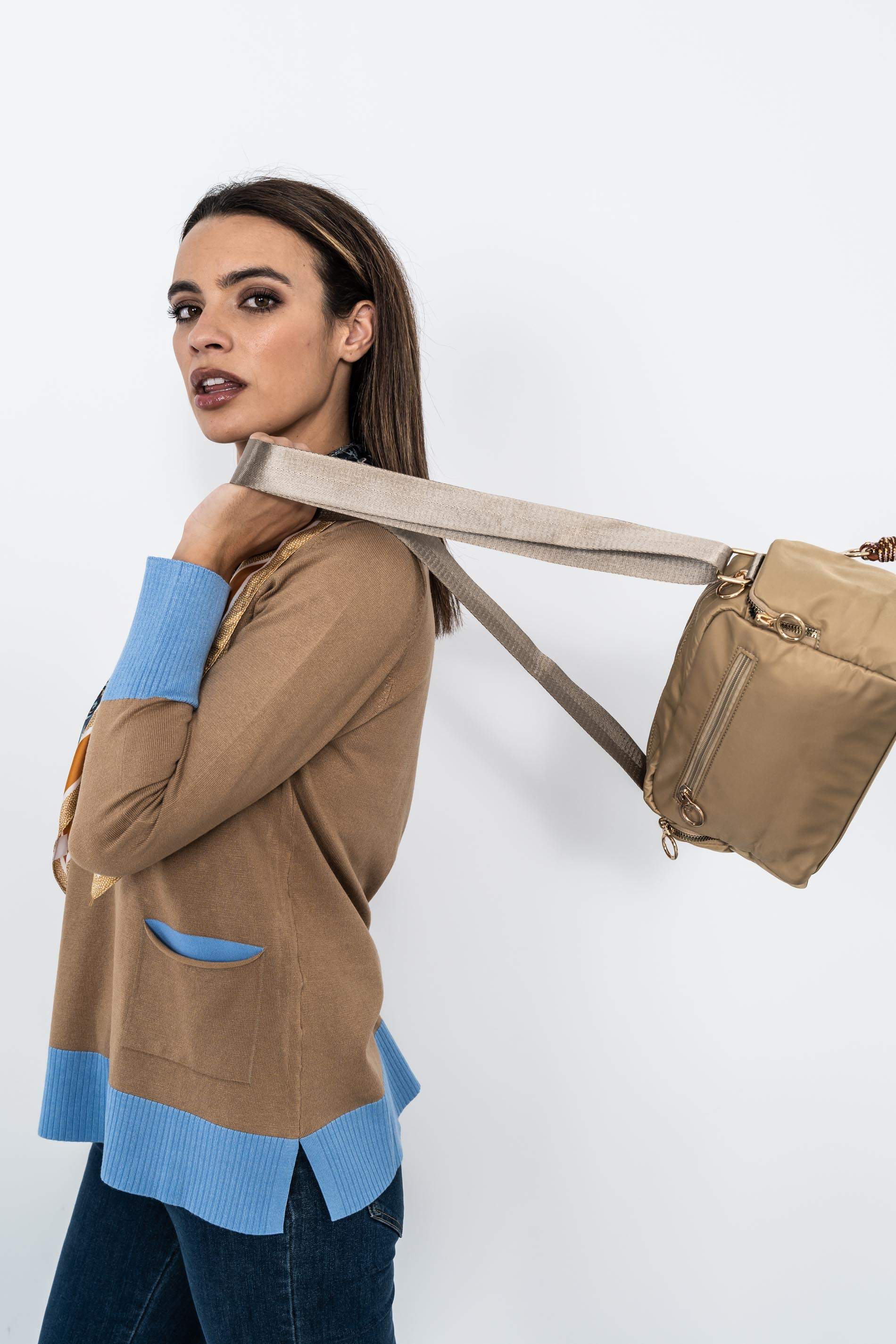 BANDOLERA NYLON COLGANTE BEIGE