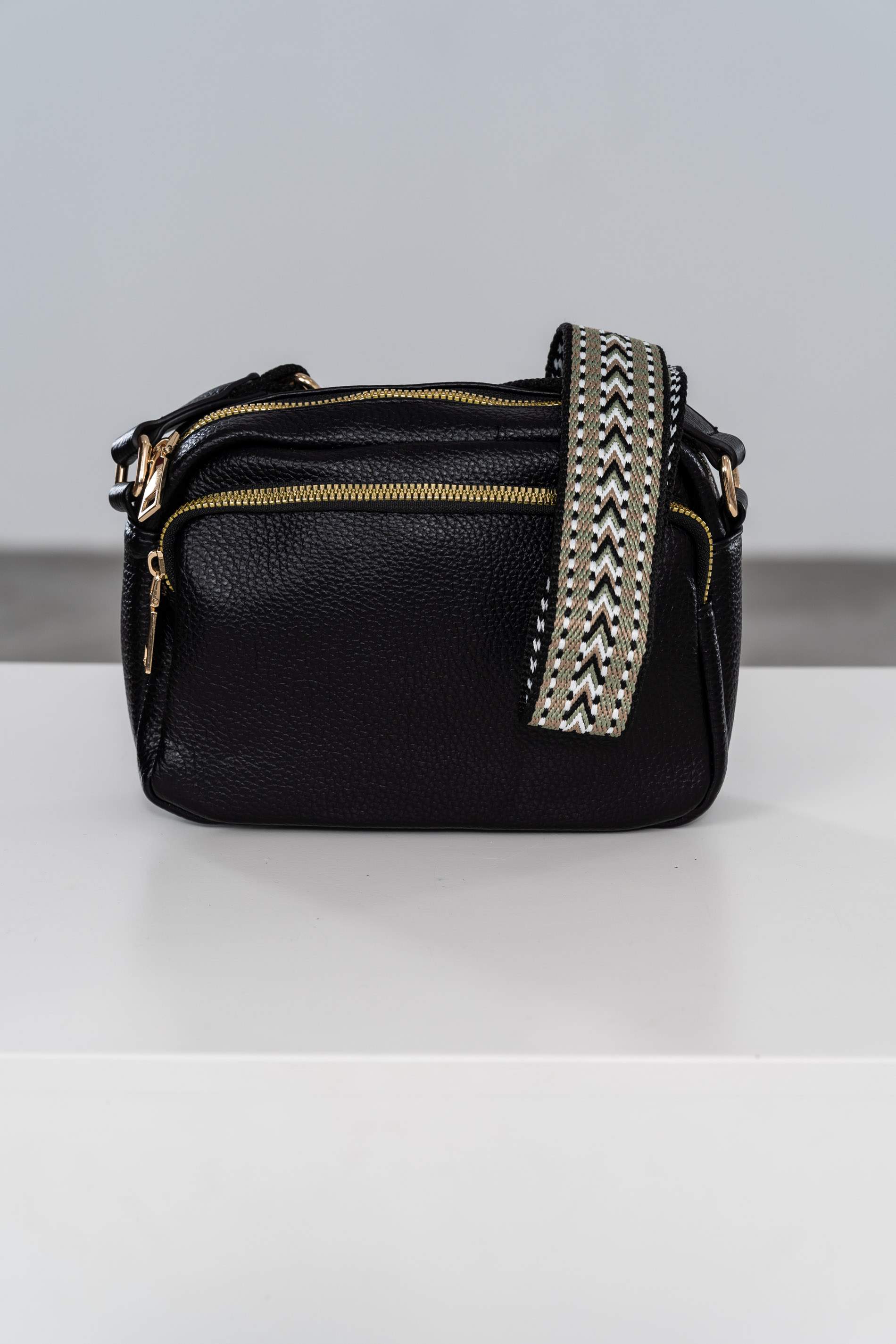 BANDOLERA BOLSILLO DELANTERO NEGRO