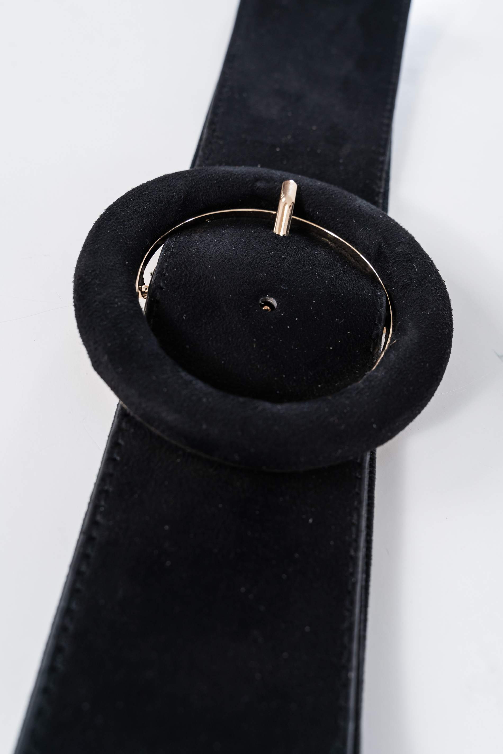 CINTURON HEBILLA REDONDA NEGRO