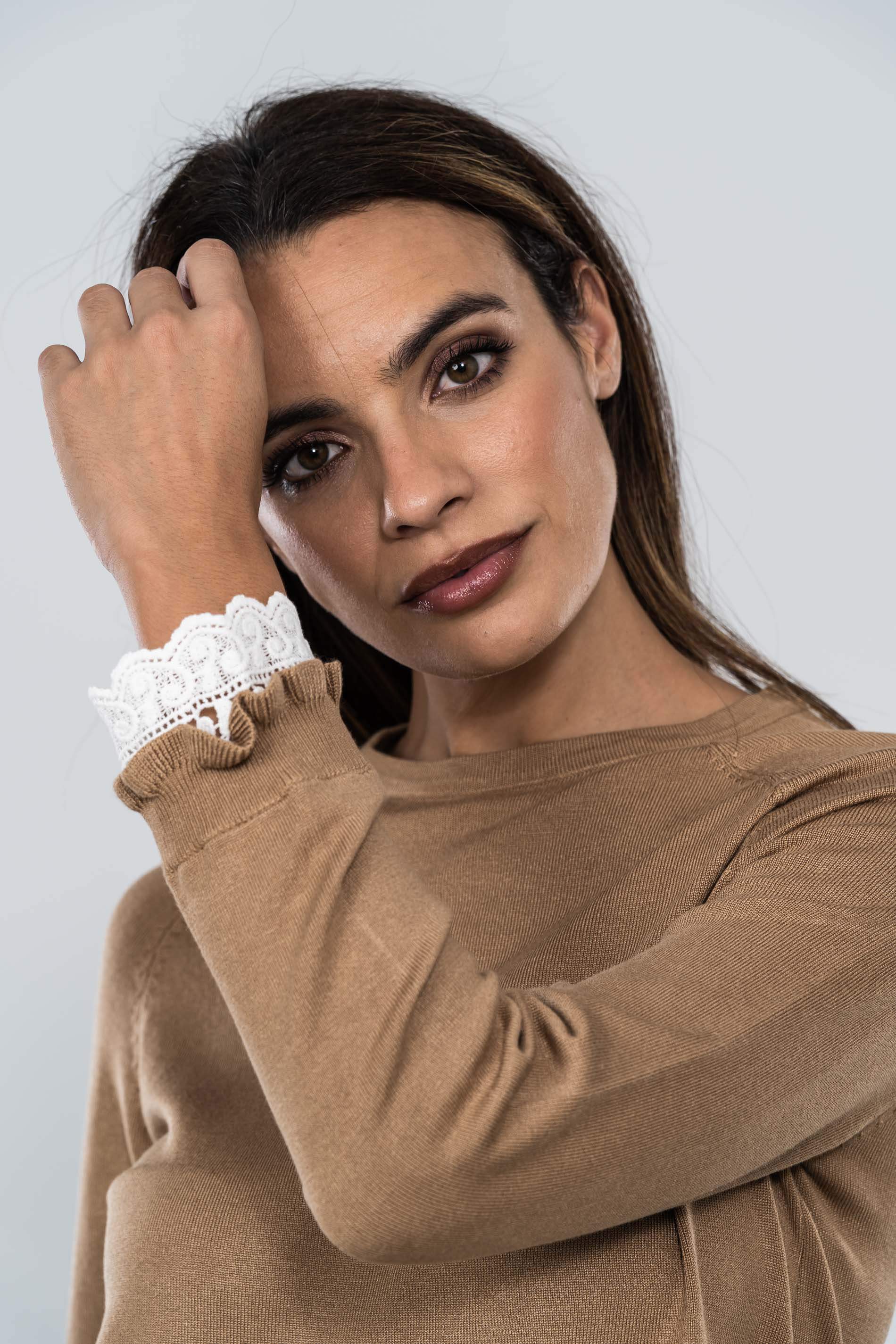 JERSEY DETALLE BLONDA CAMEL