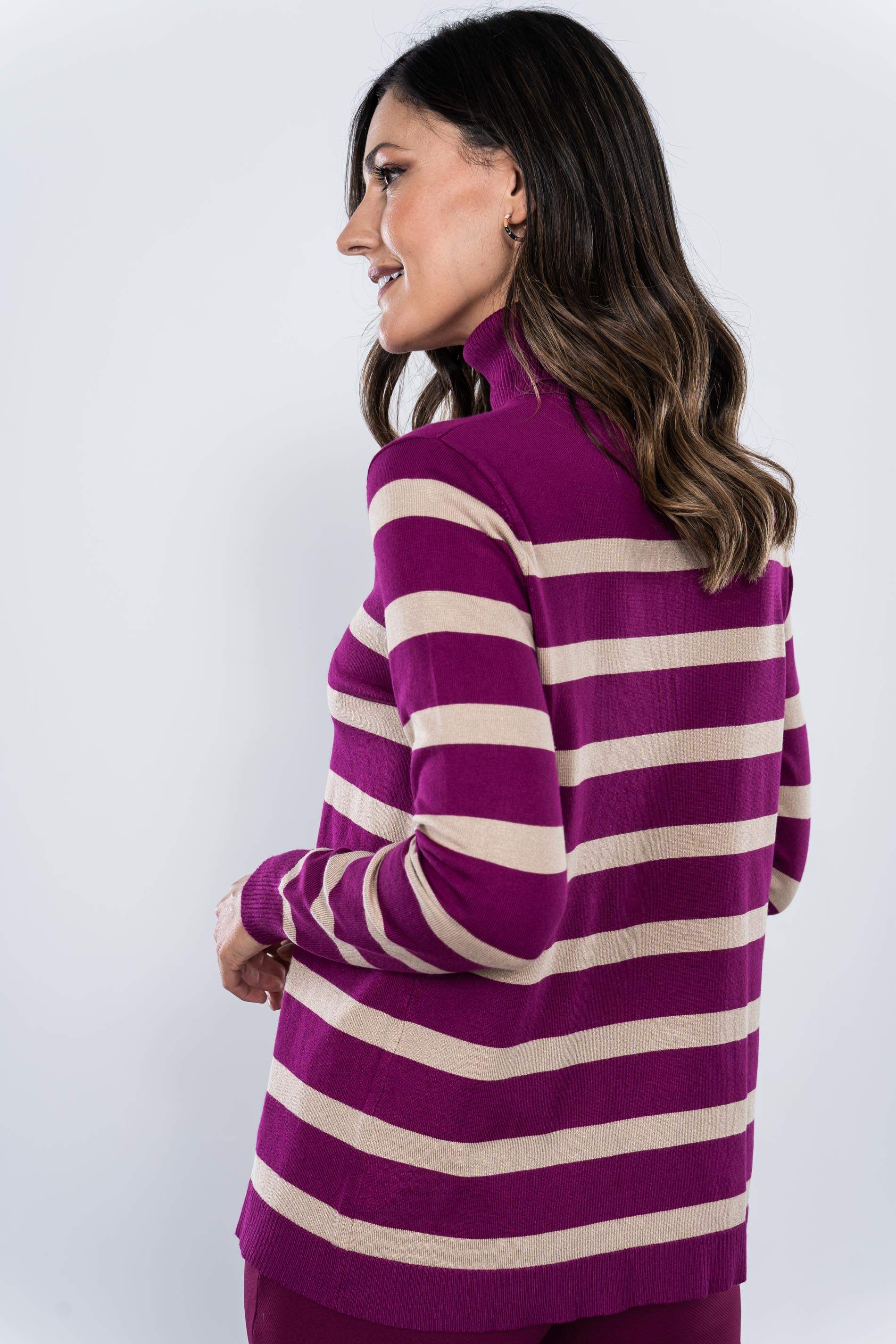 JERSEY C CISNE RAYAS BUGANVILLA