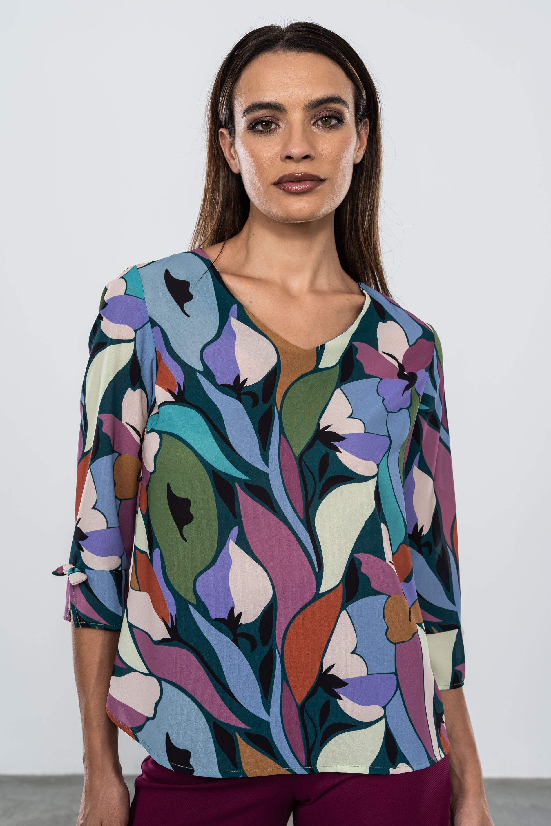 BLUSA ESTAMADO HOJAS COLOR