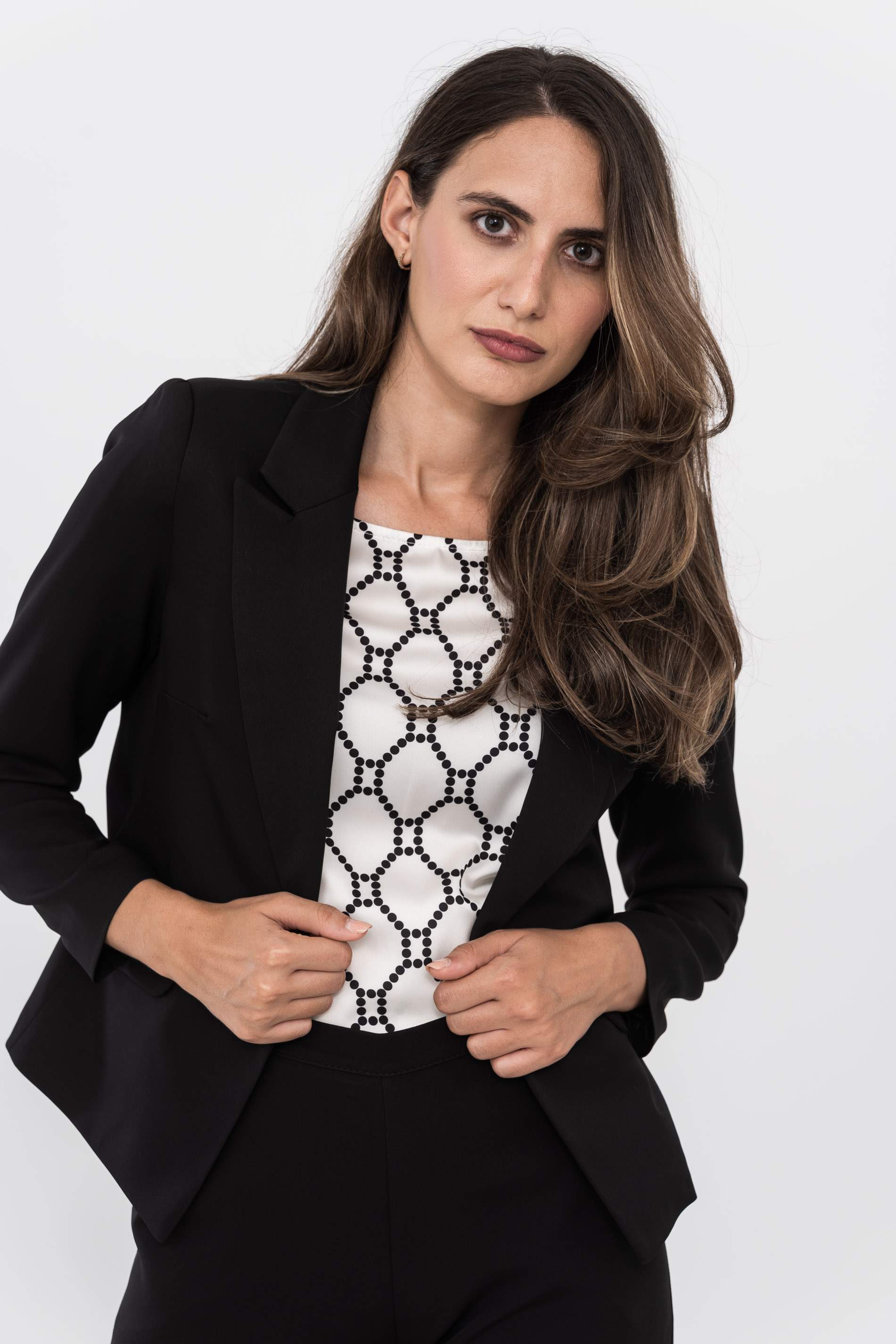 AMERICANA BOTON CORTA NEGRO