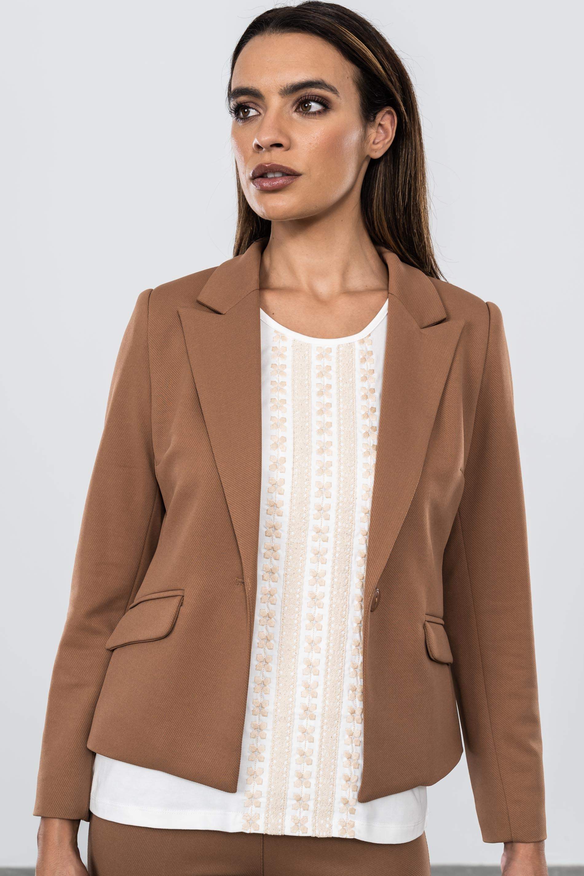 AMERICANA 1 BOTON DIAGONAL CAMEL