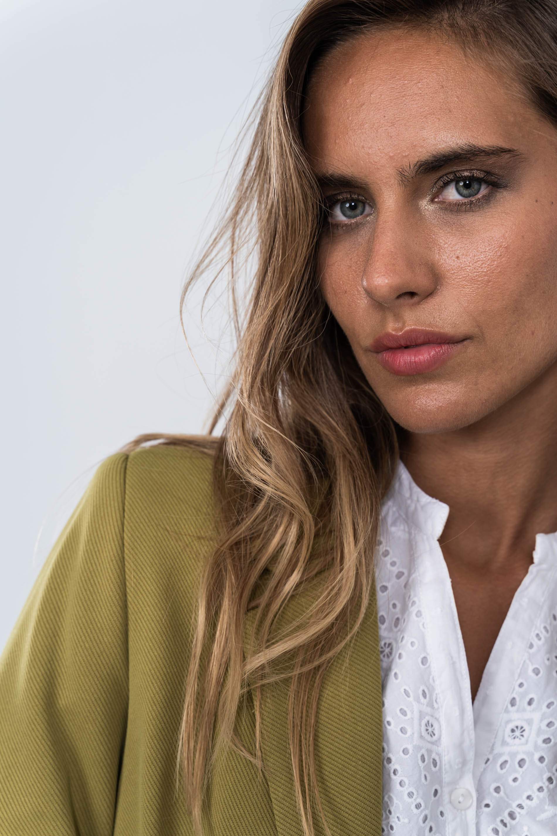 AMERICANA DOBLE BOTON OLIVA