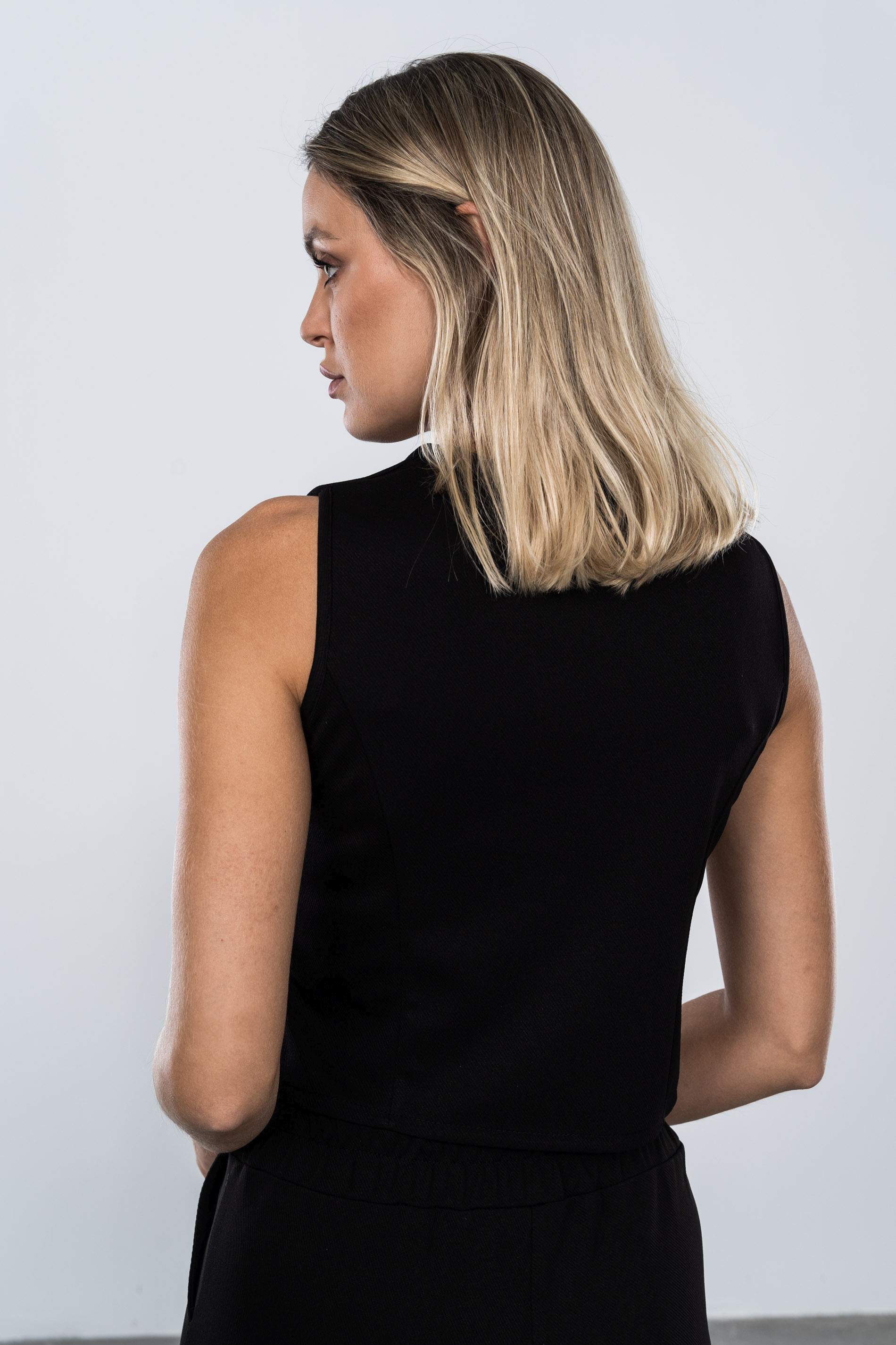 CHALECO BOTONES NEGRO