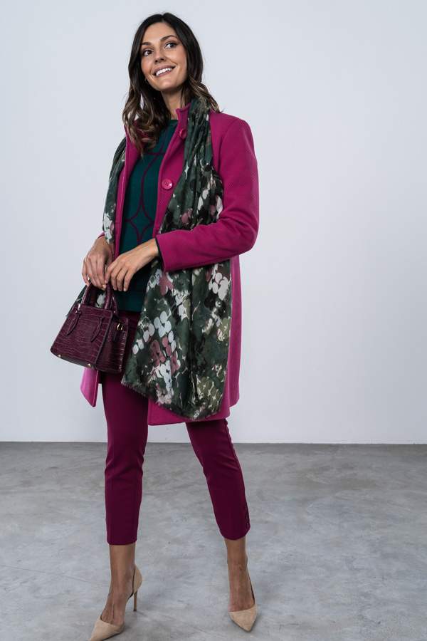 PANTALON BOTONES BAJO BURDEOS