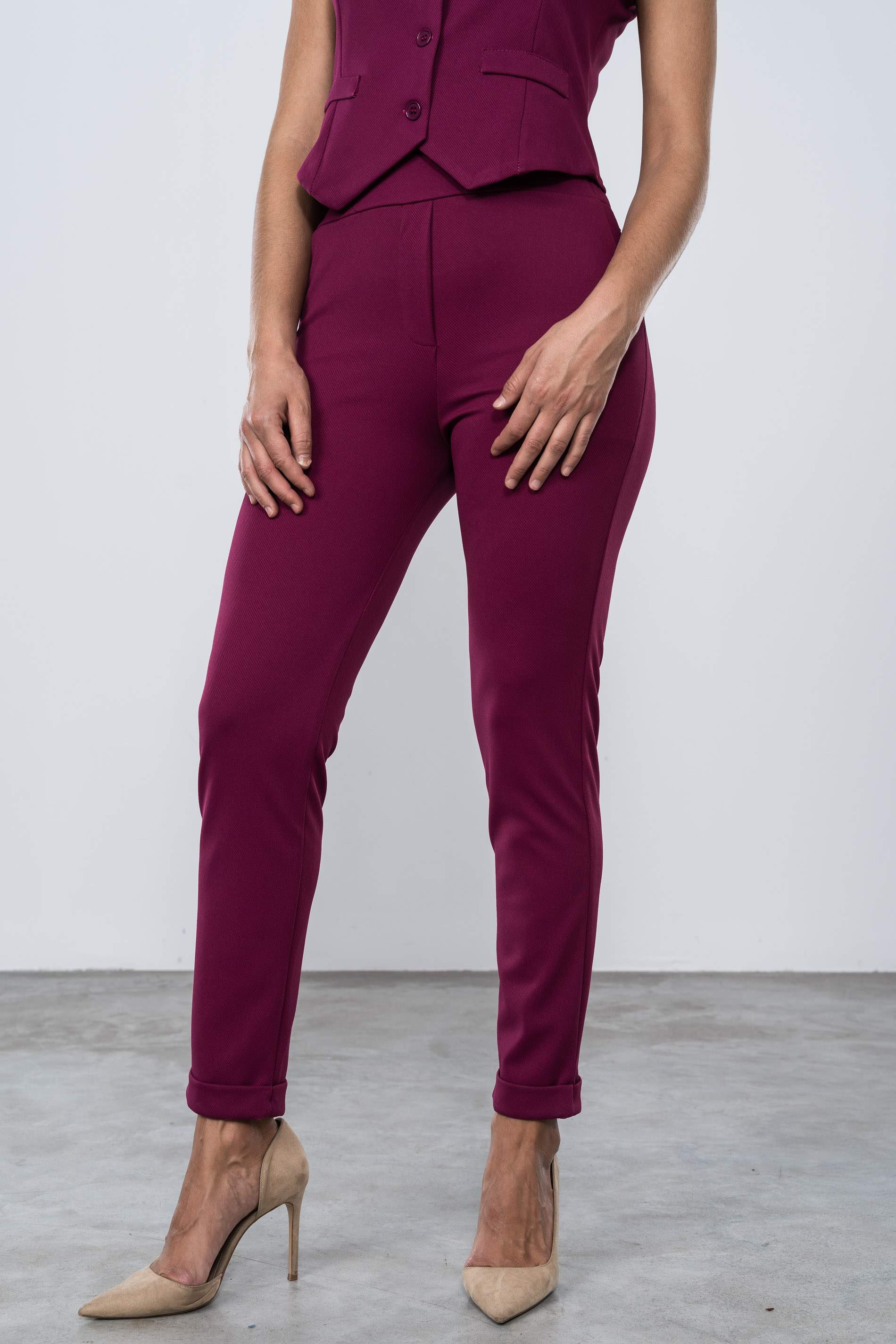 PANTALON HOLGADO VUELTA BURDEOS