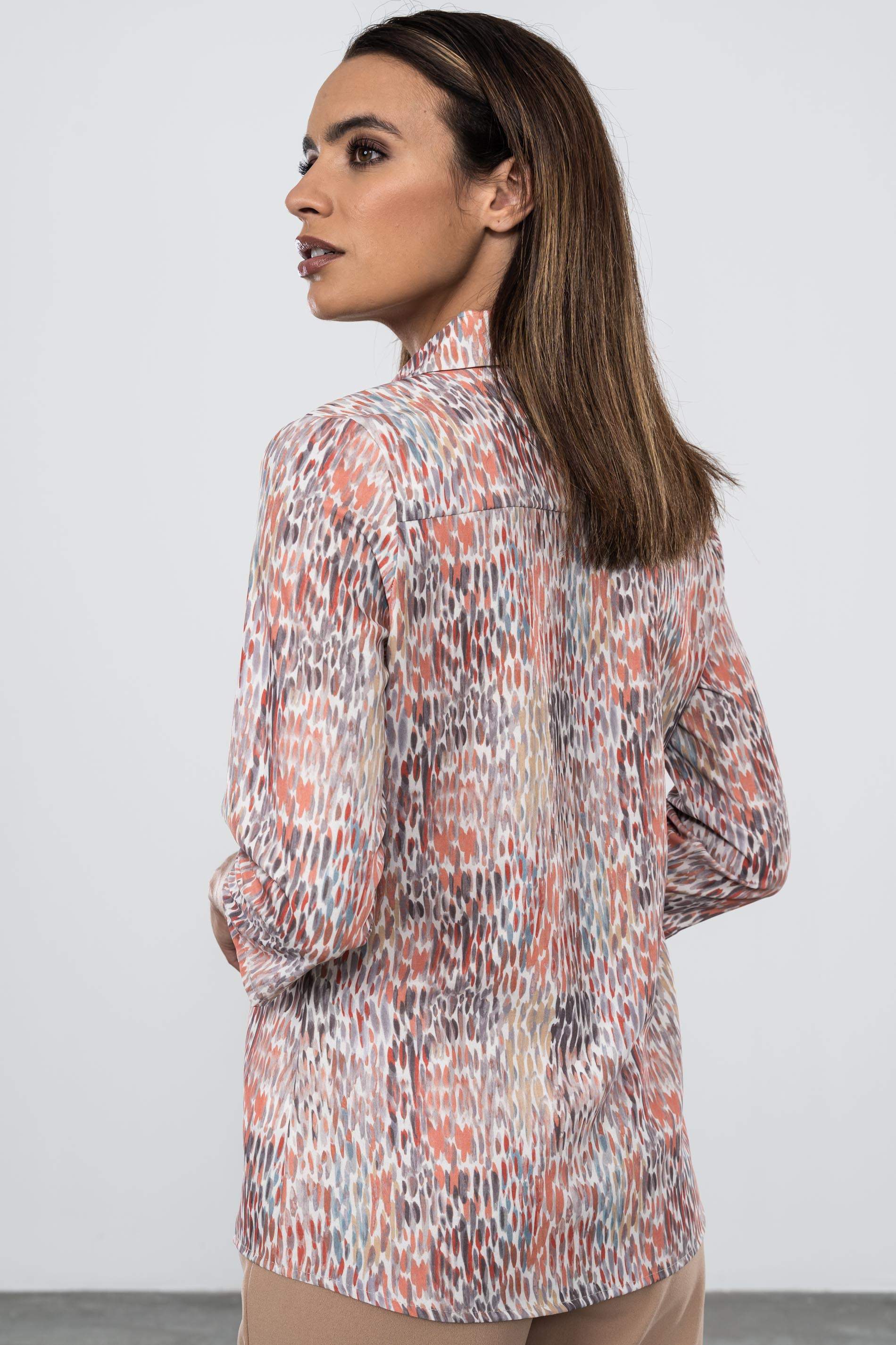 BLUSA BOTONES TABLA MANCHITAS