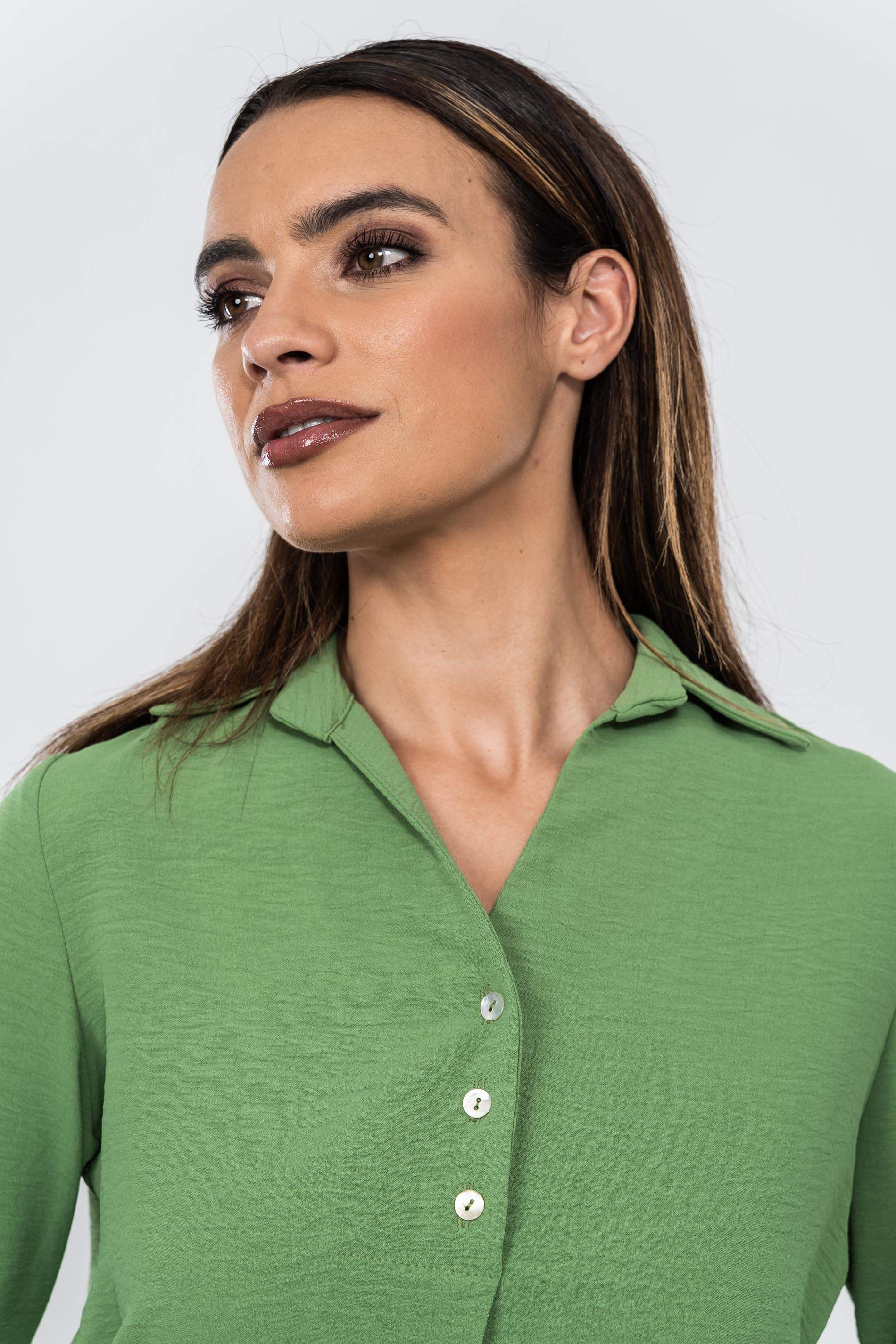 BLUSA BOTONES TABLA OLIVA