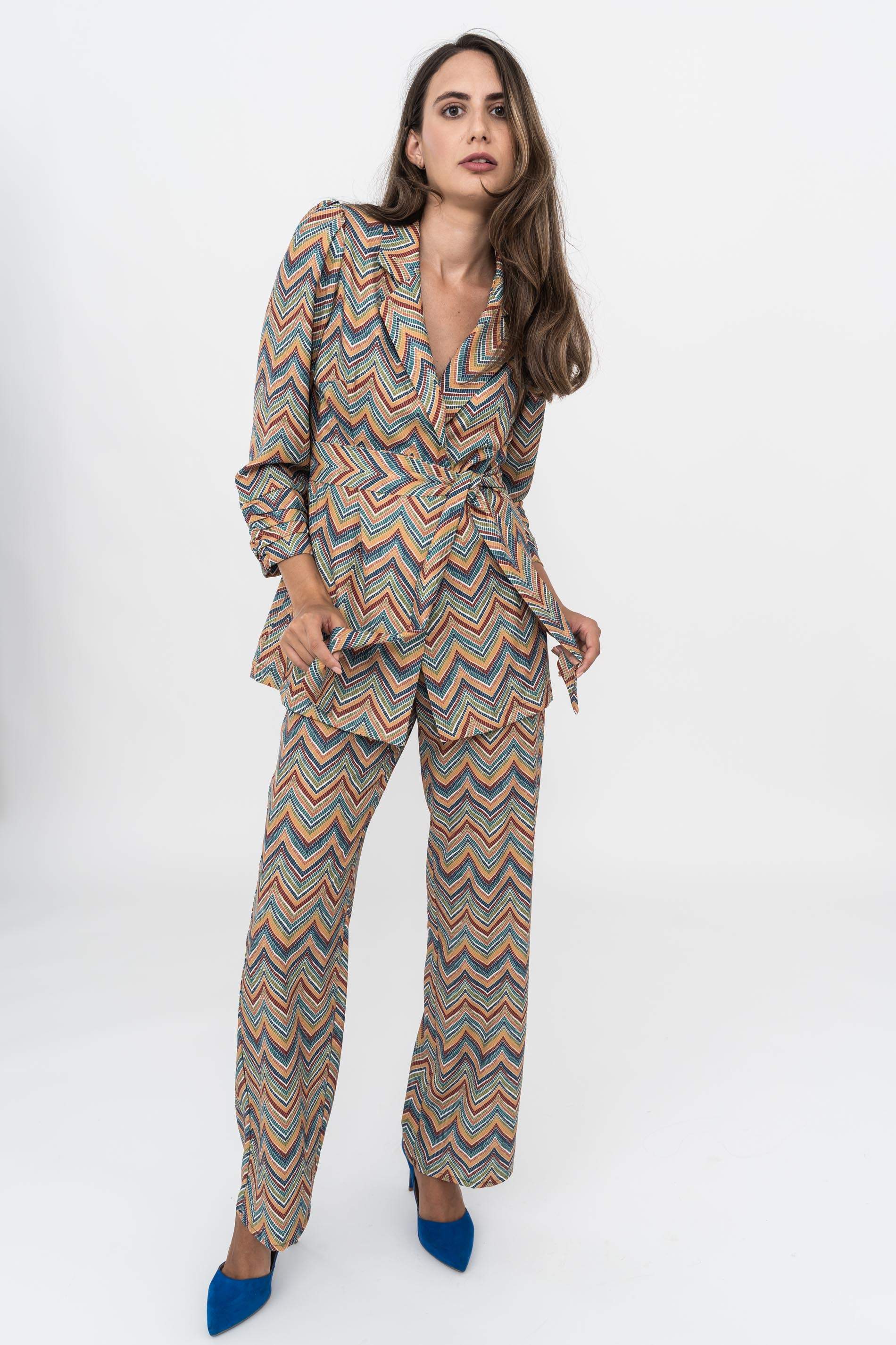 CHAQUETA ZIG-ZAG CINTURON