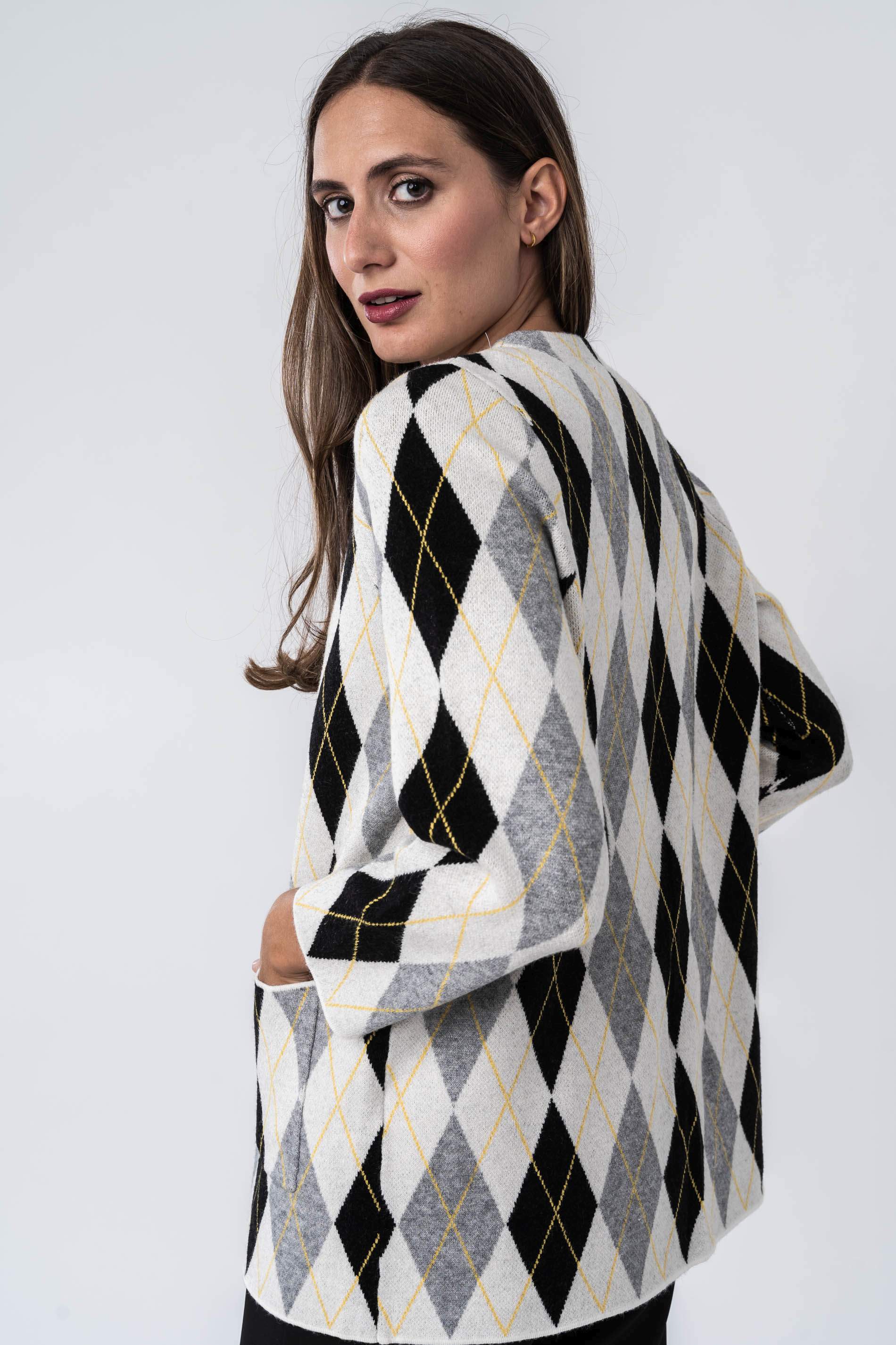 CHAQUETA PUNTO ROMBOS