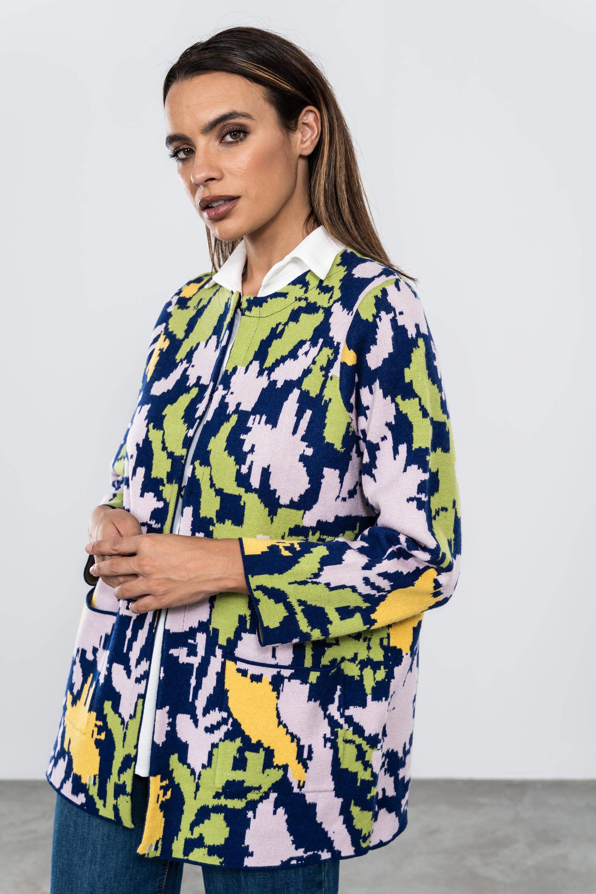 CHAQUETA PUNTO SILUETA FLOR