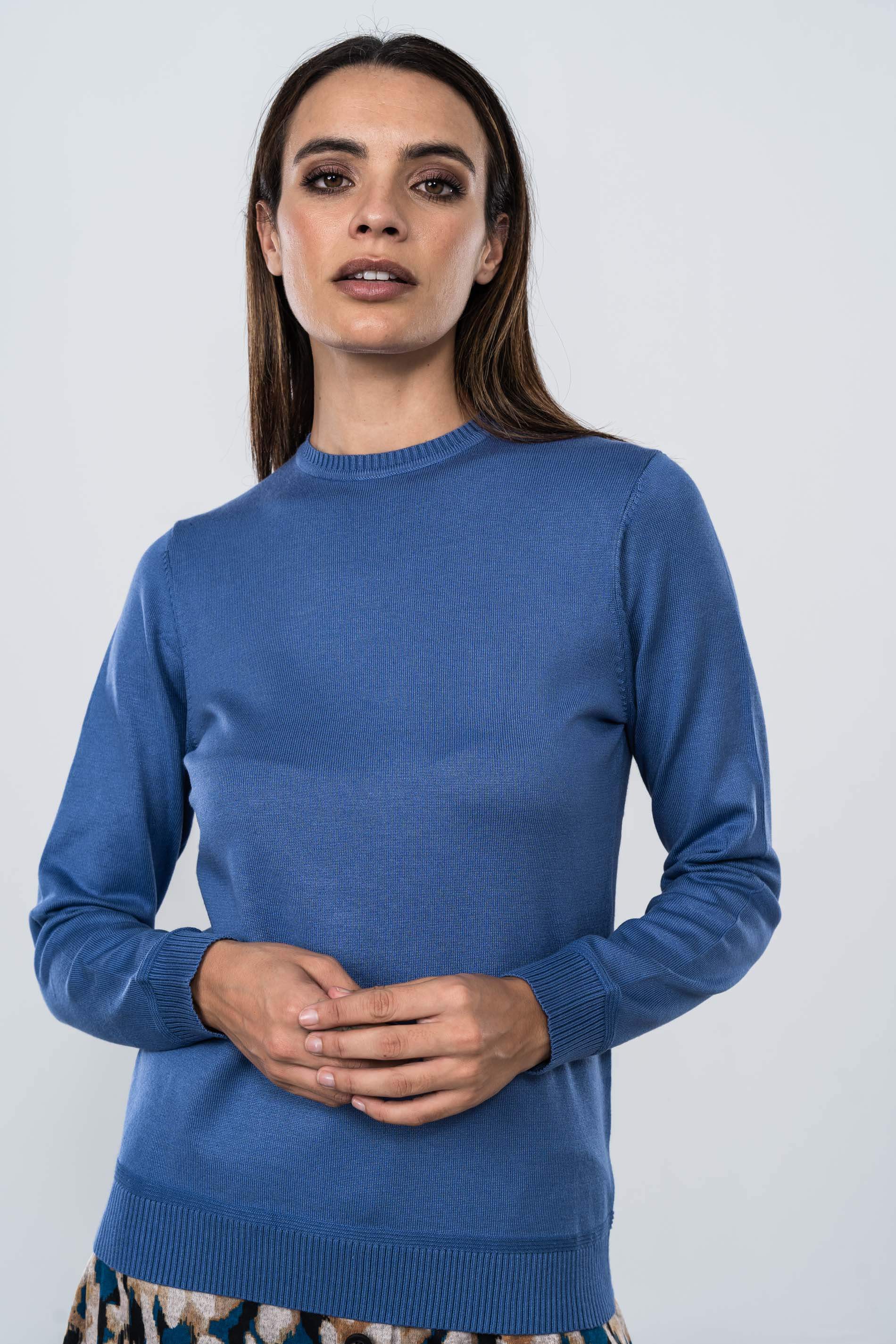 JERSEY CUELLO CAJA AZUL