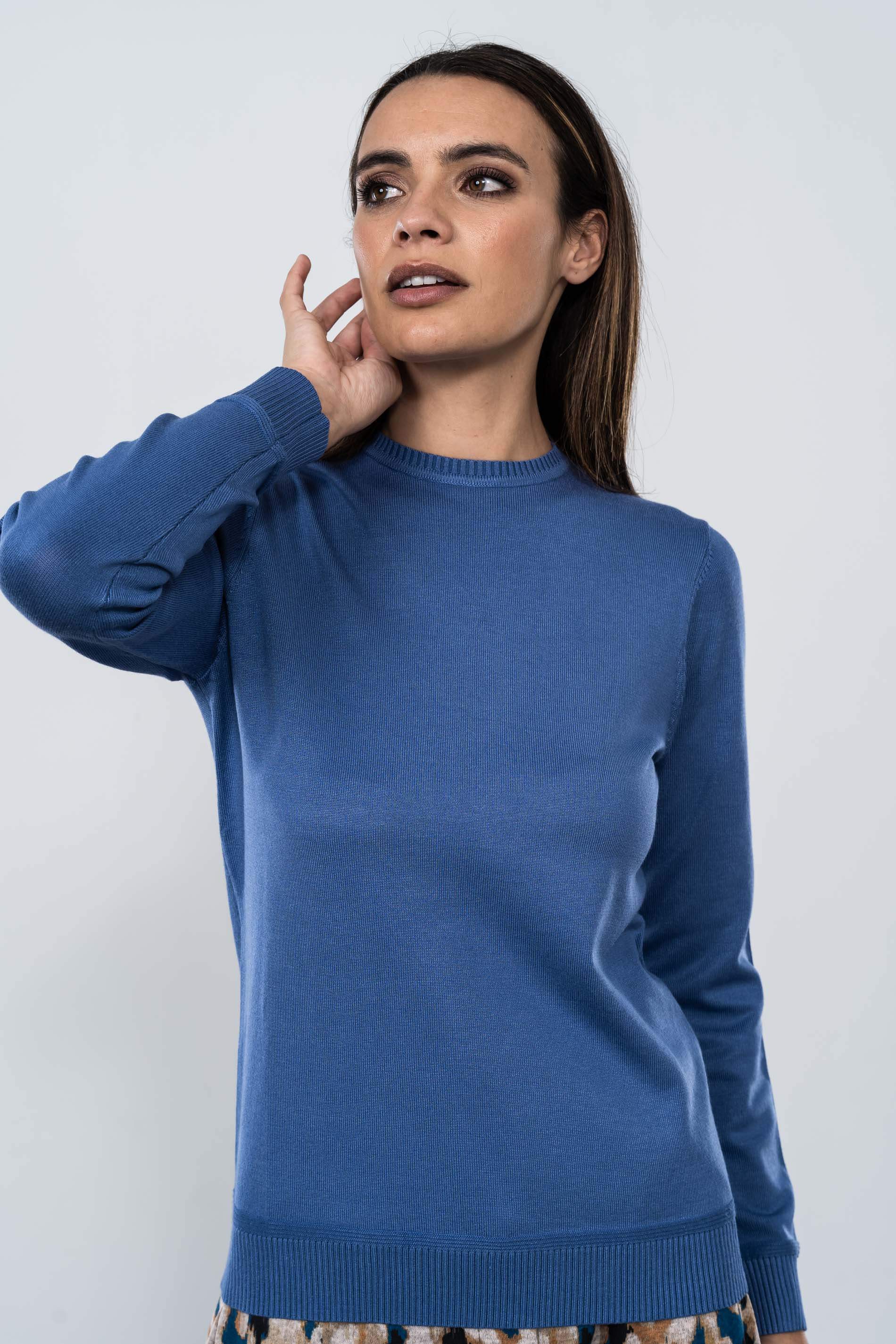 JERSEY CUELLO CAJA AZUL