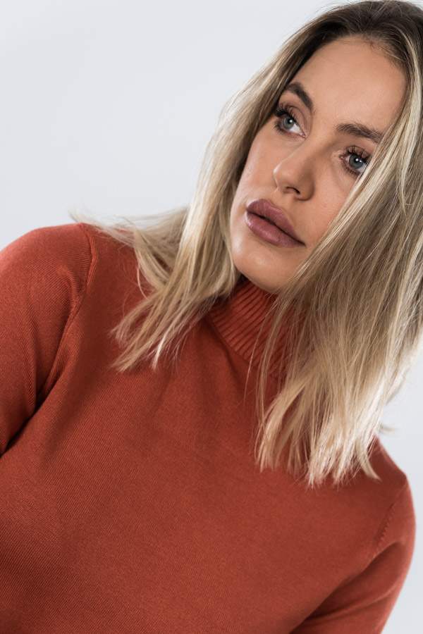 JERSEY CUELLO CISNE CALDERA