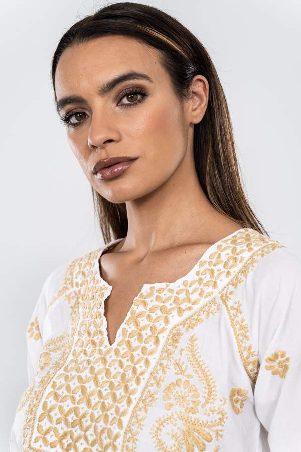 BLUSA BORDADO CONTRASTE