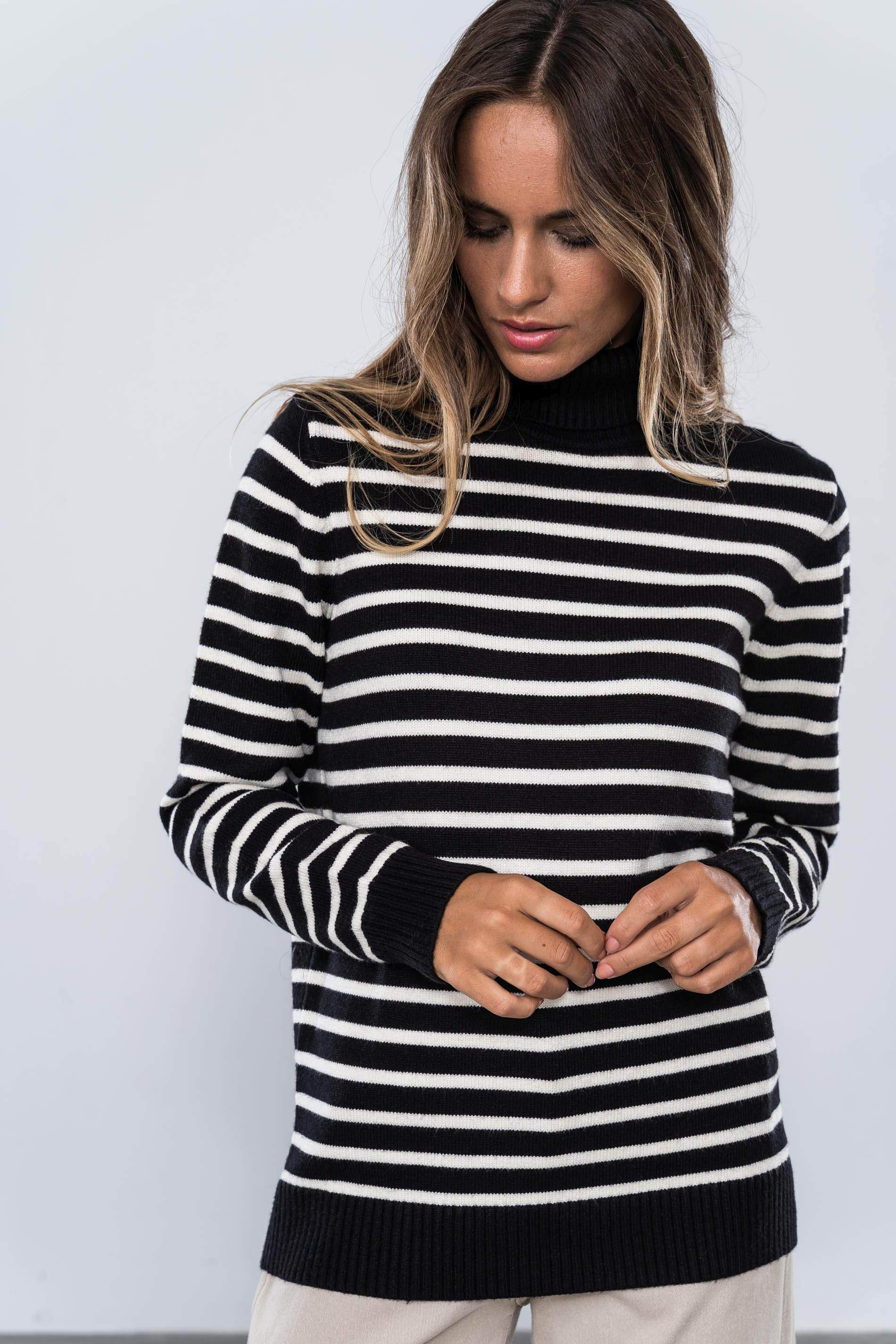 JERSEY C CISNE RAYAS CRUDO Y NEGRO