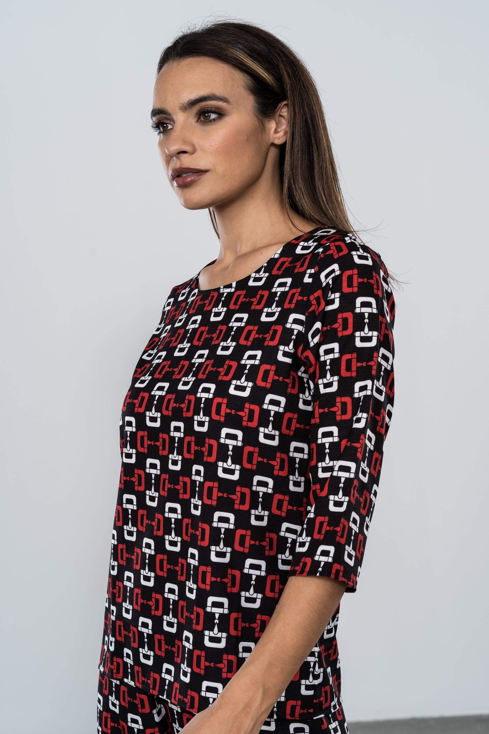 BLUSA ESTAMPADA ESTRIBOS