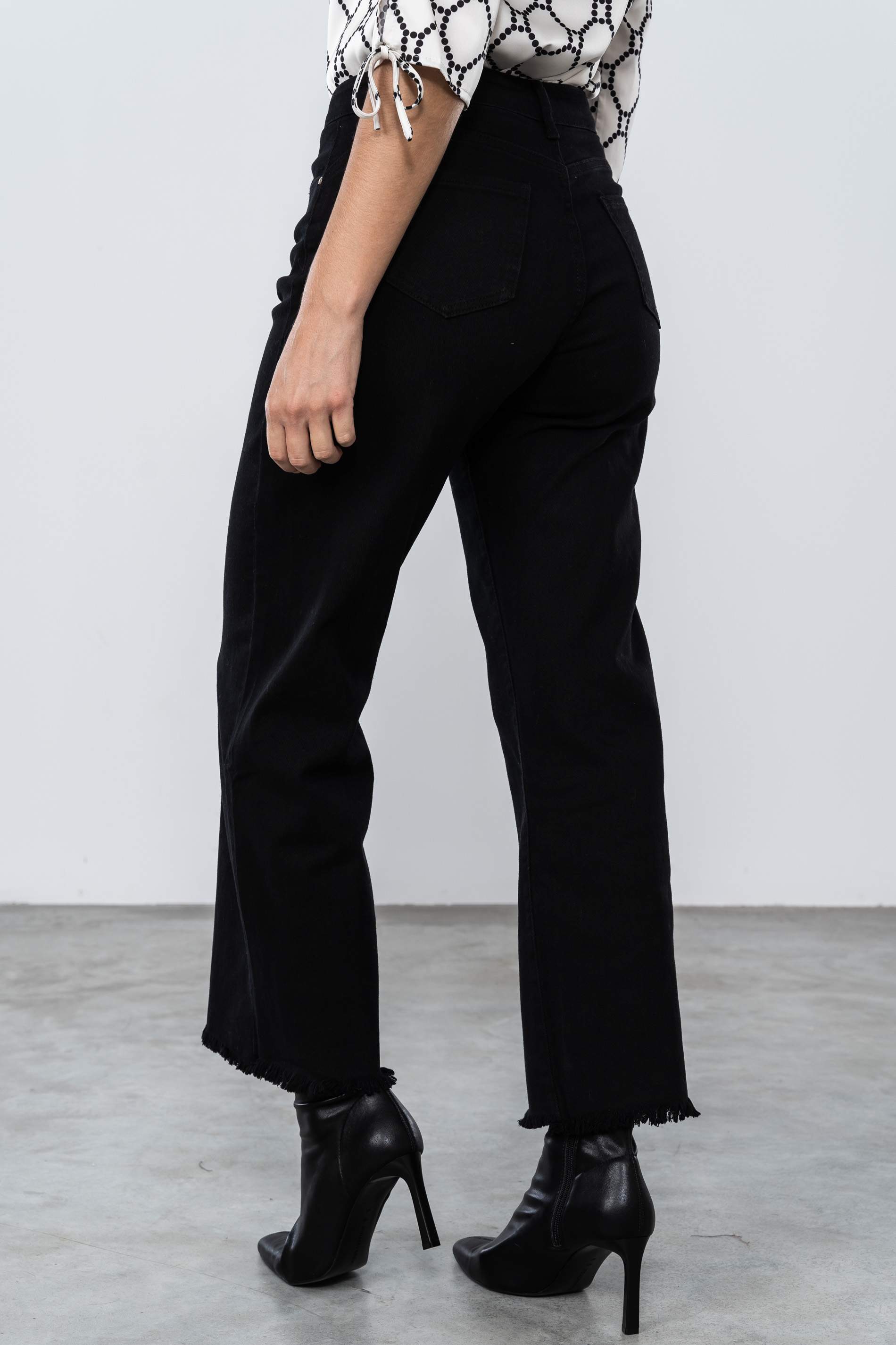 PANTALÓN CAMPANA DESFLECADO NEGRO