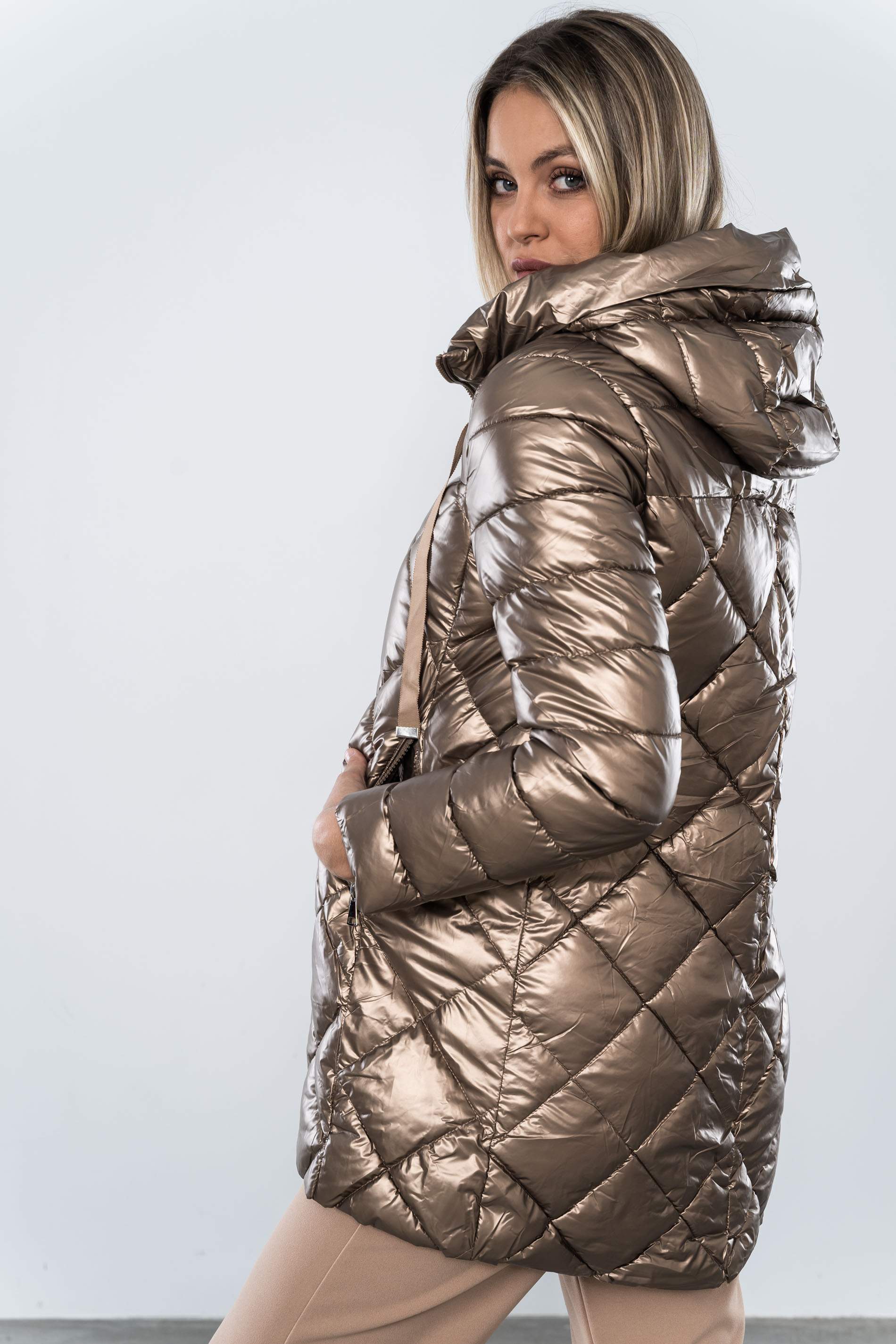 PARKA SATINADA PESPUNTE ROMBOS CHAMPAN