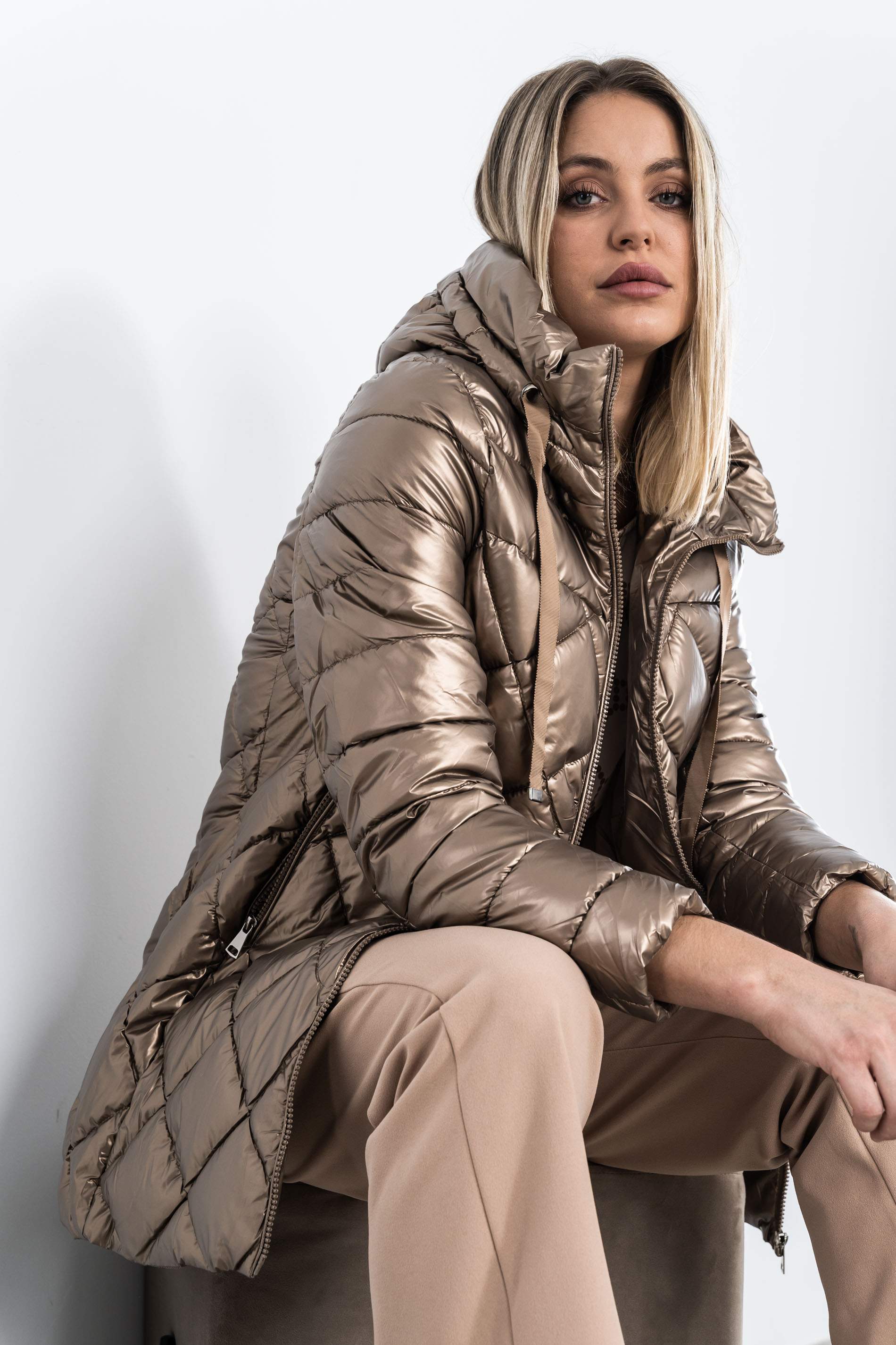 PARKA SATINADA PESPUNTE ROMBOS CHAMPAN