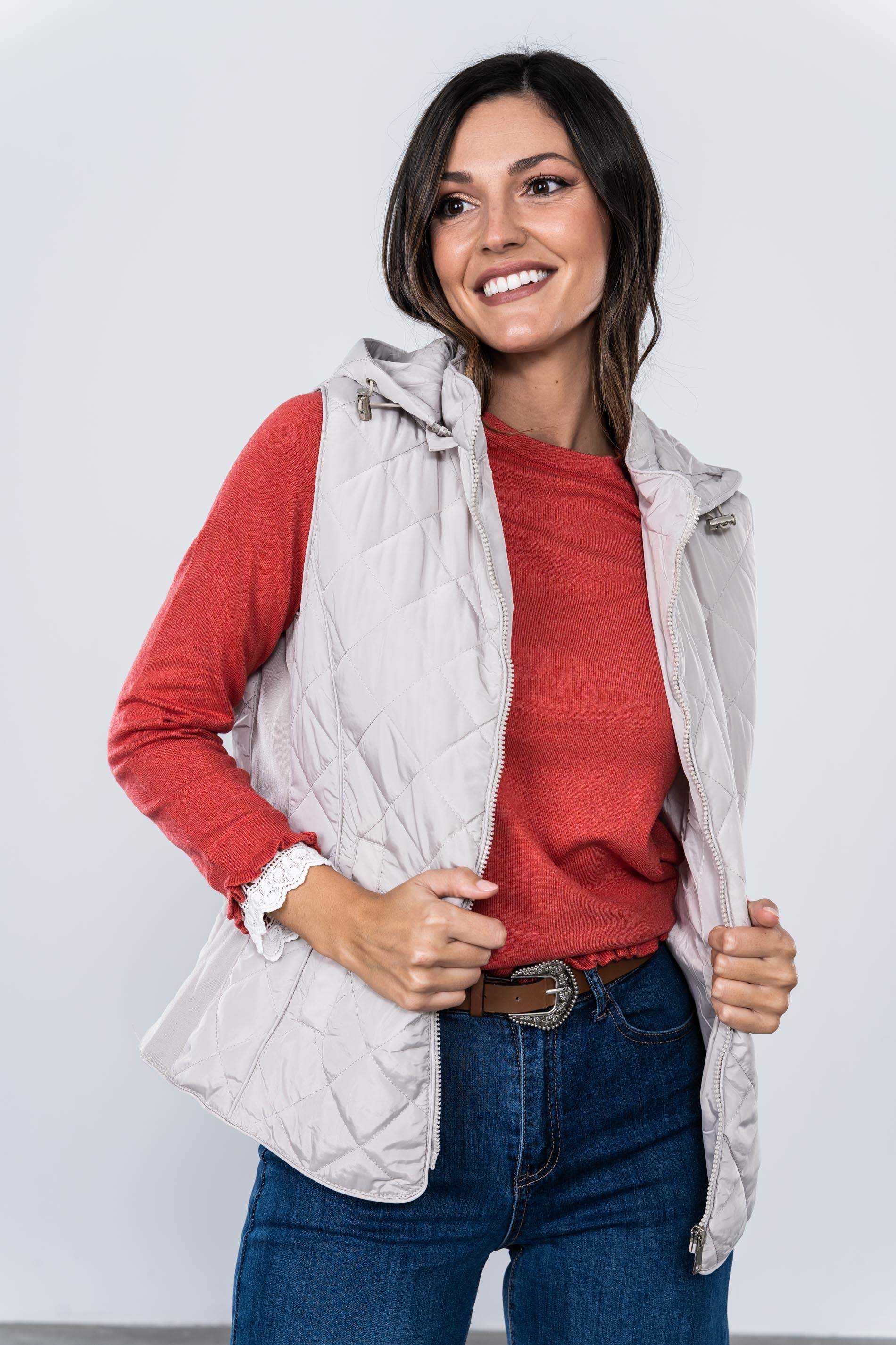 CHALECO GOMA LATERAL ROMBOS BEIGE