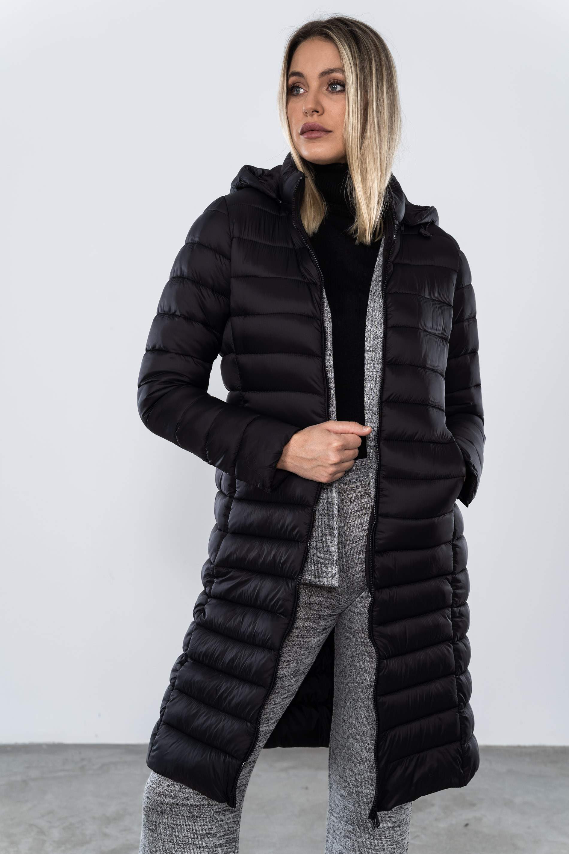 PARKA LARGA CINTURON NEGRO