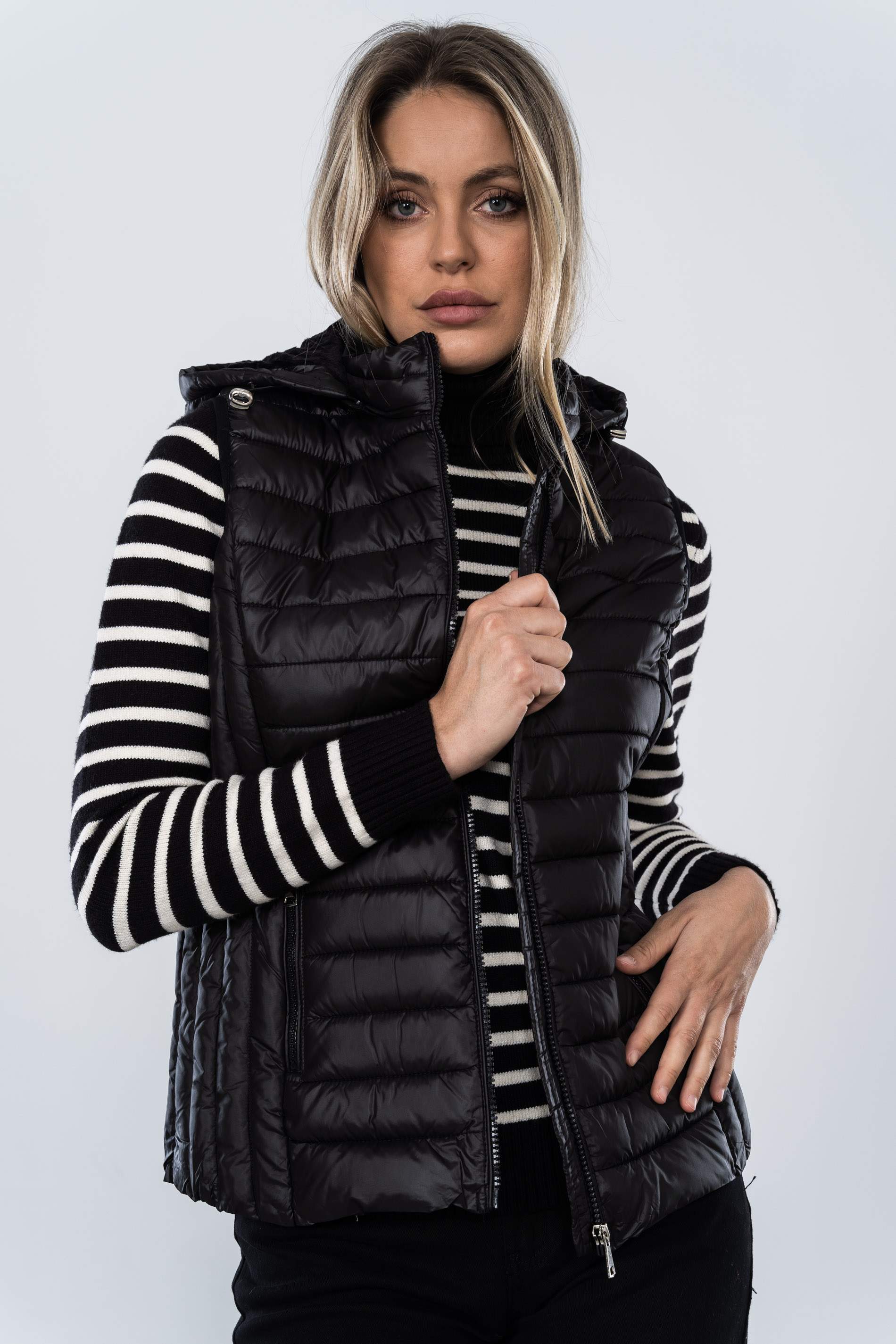 CHALECO COSTADILLO NEGRO