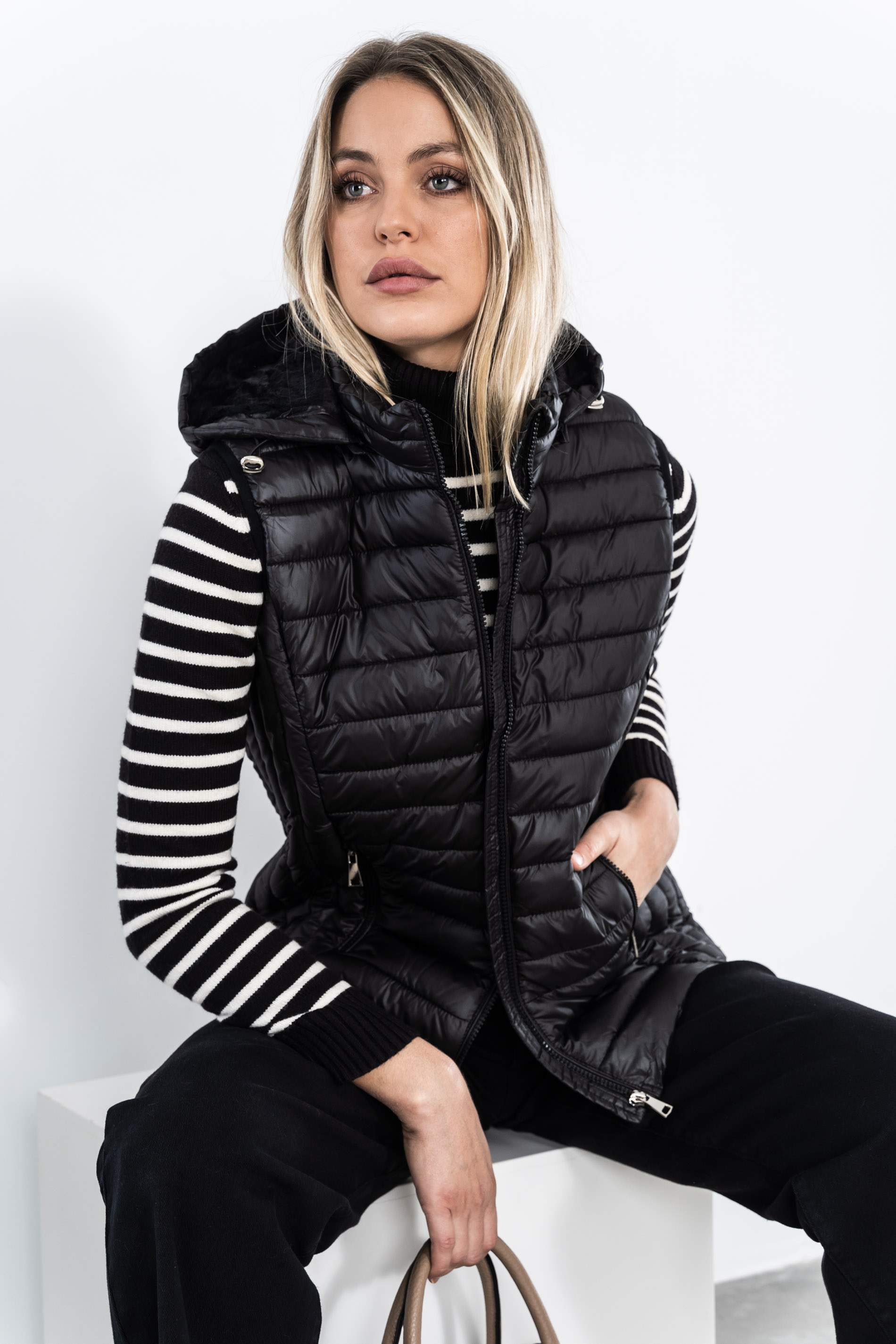 CHALECO COSTADILLO NEGRO