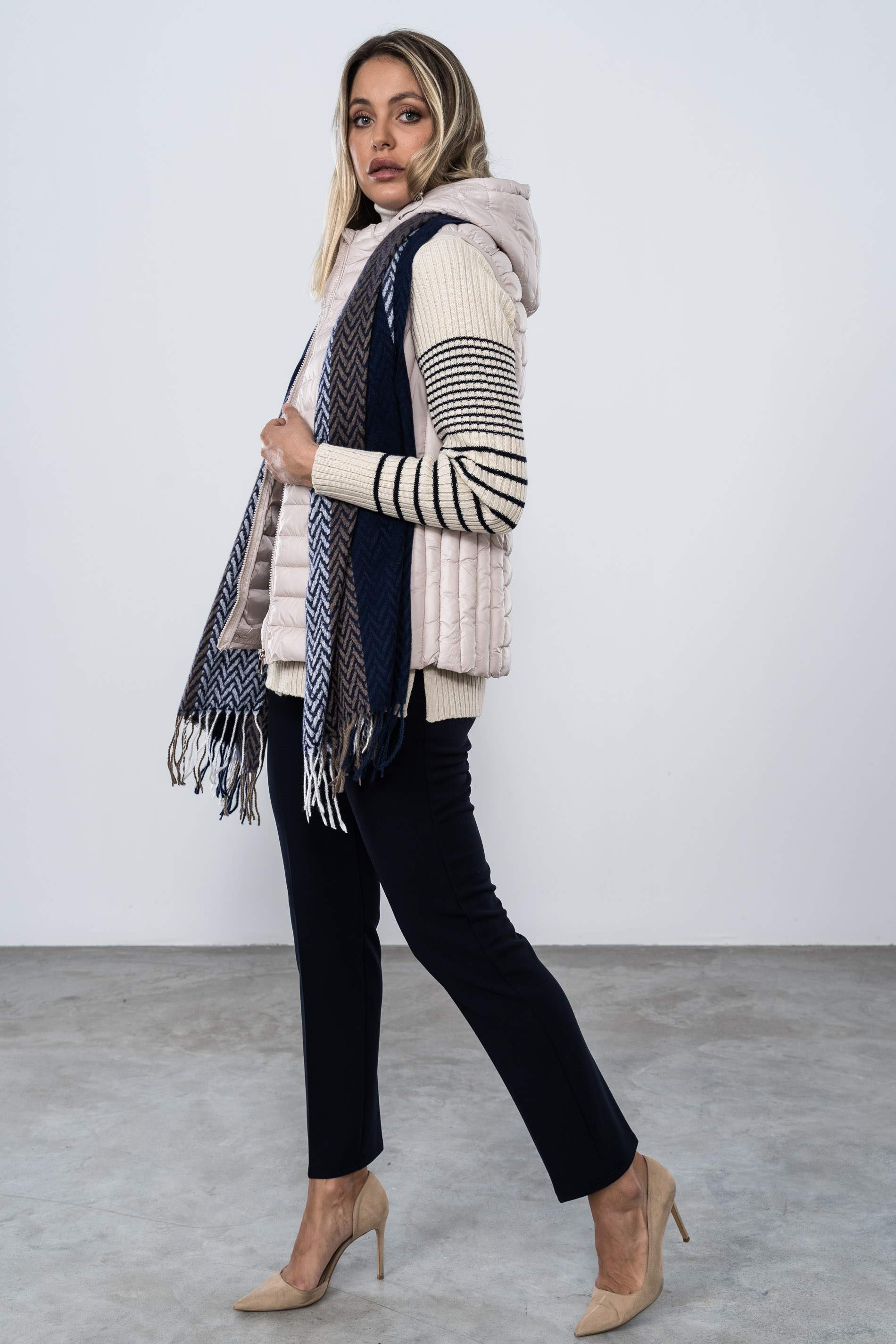 CHALECO COSTADILLO BEIGE