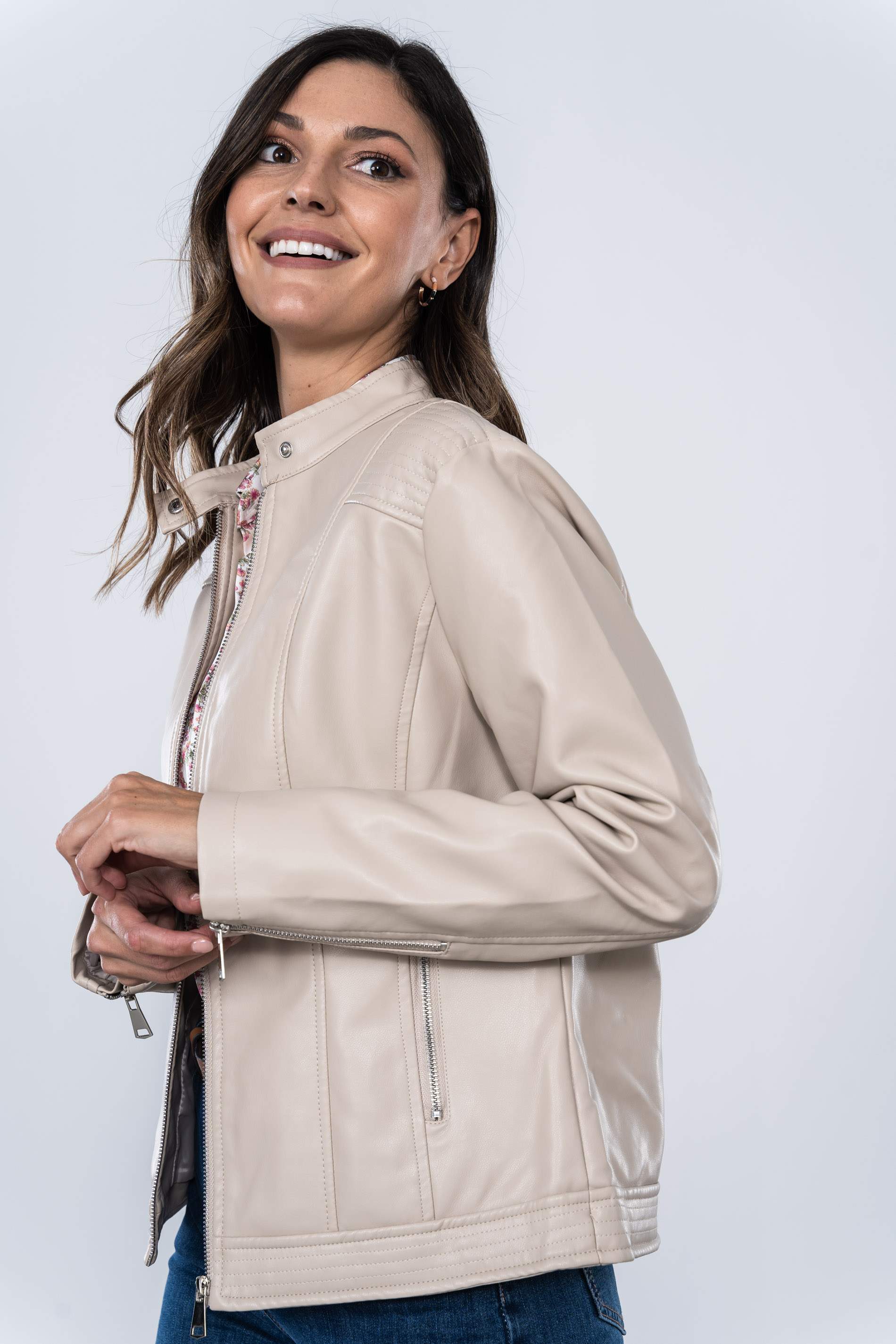 CAZADORA POLIPIEL BEIGE