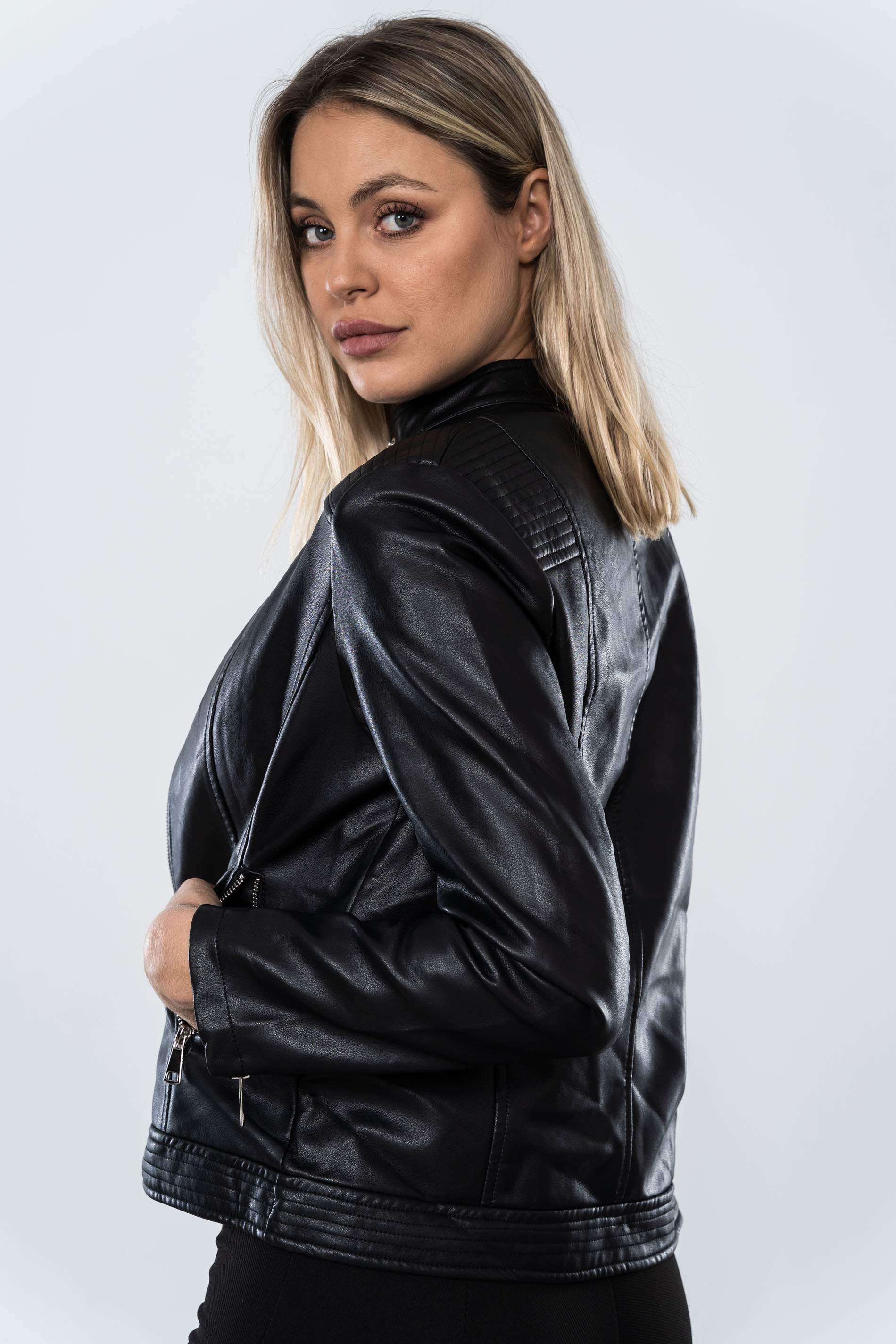 CAZADORA POLIPIEL NEGRO