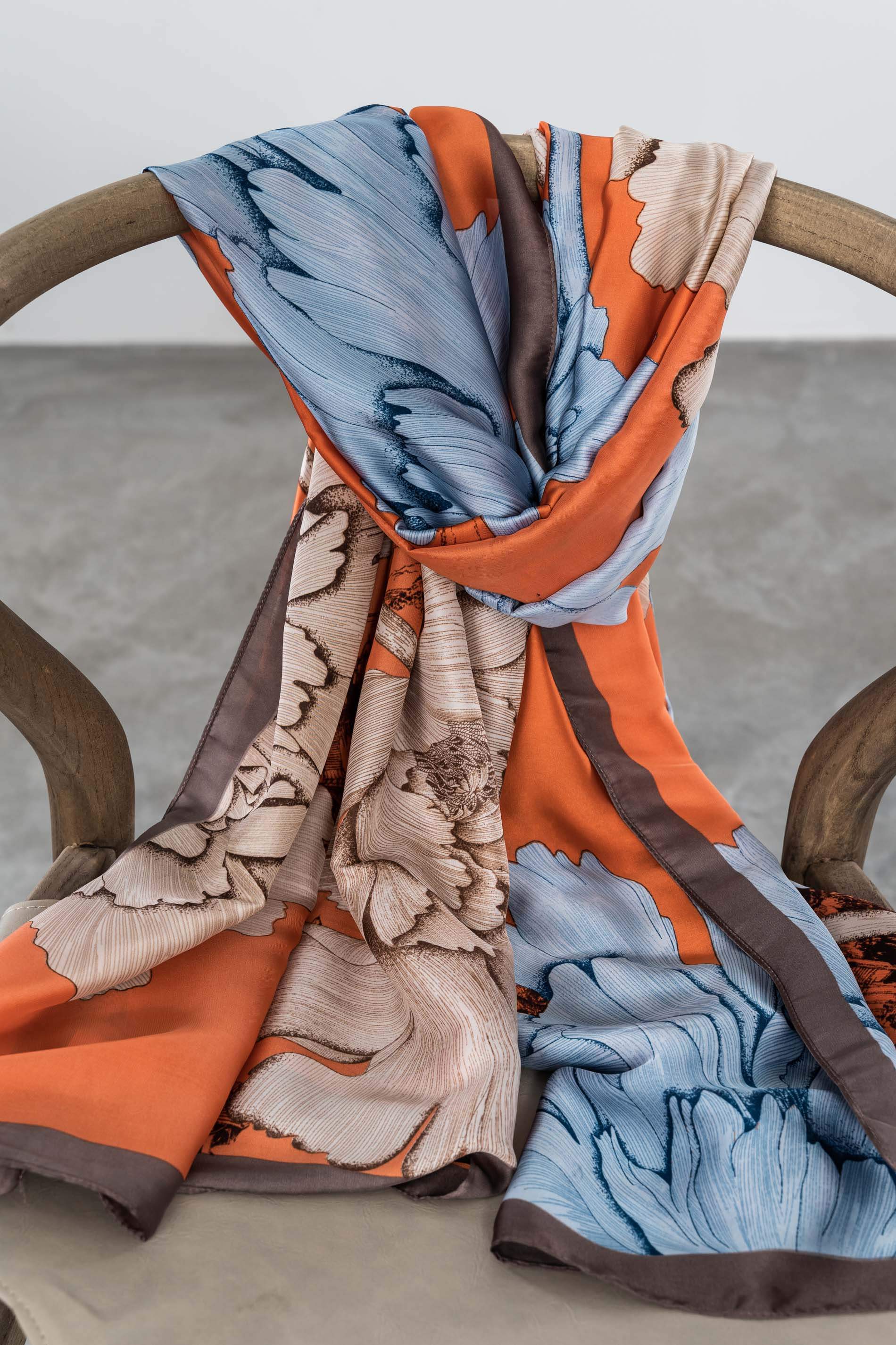 FOULARD EFECTO SEDA FLOR