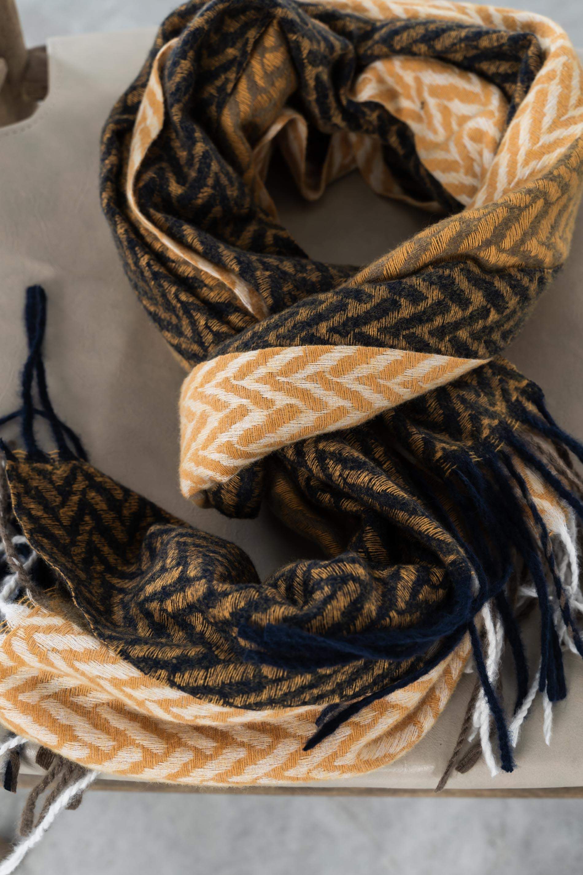 ESTOLA ESPIGA COLORES MOSTAZA